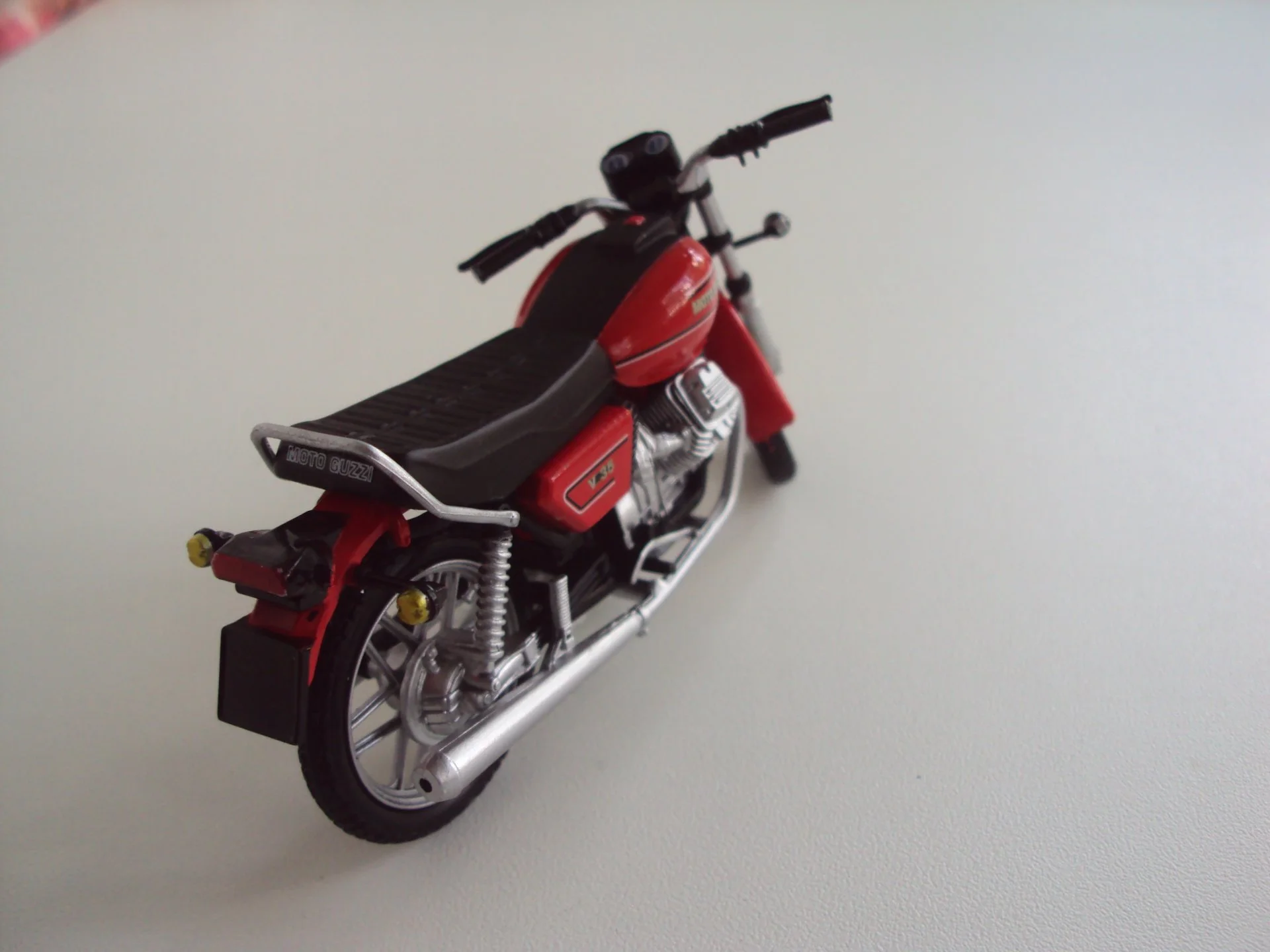 Мотоцикл MOTO GUZZI V 35 - миниатюра 5