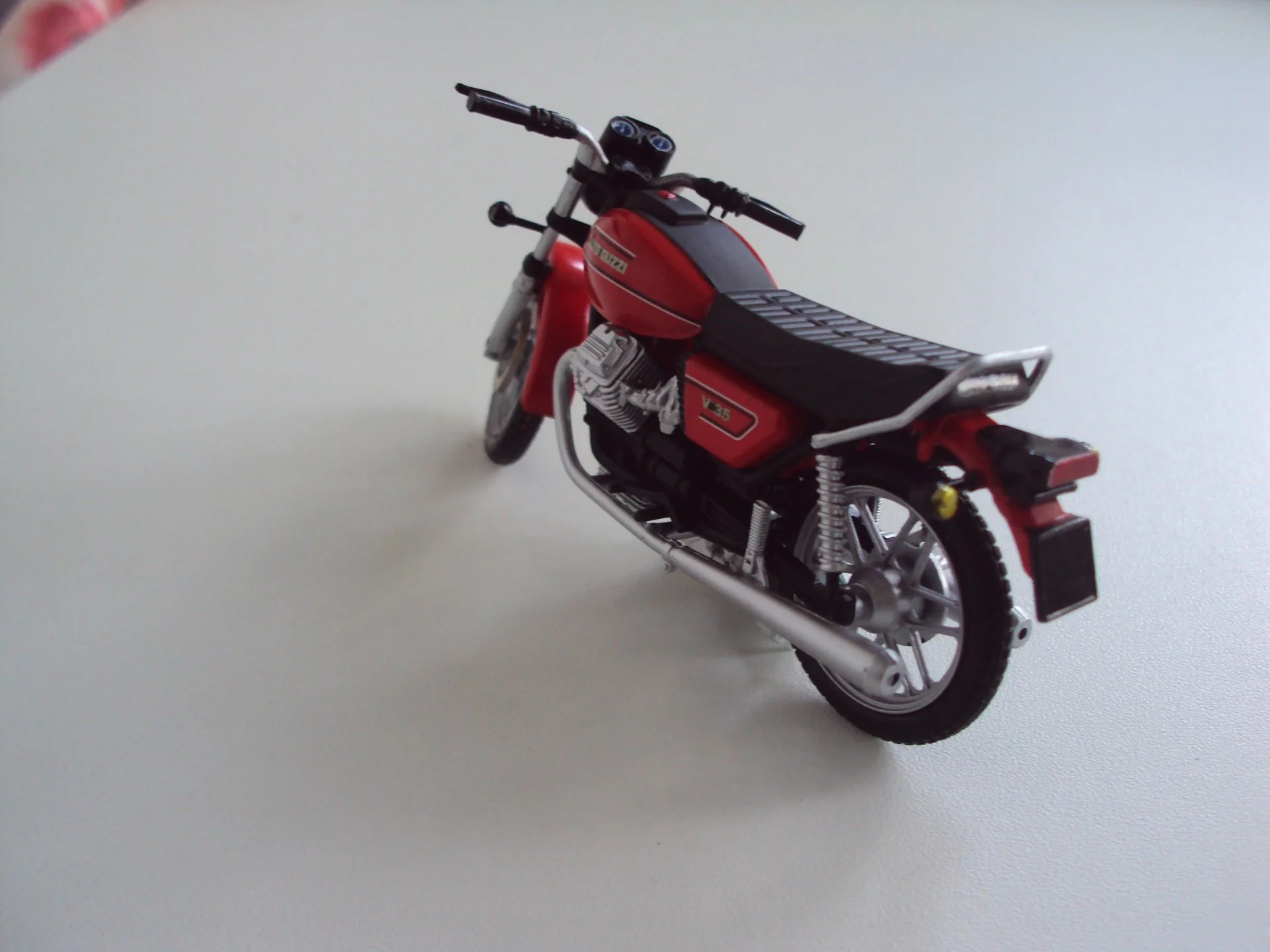 Мотоцикл MOTO GUZZI V 35 - миниатюра 6