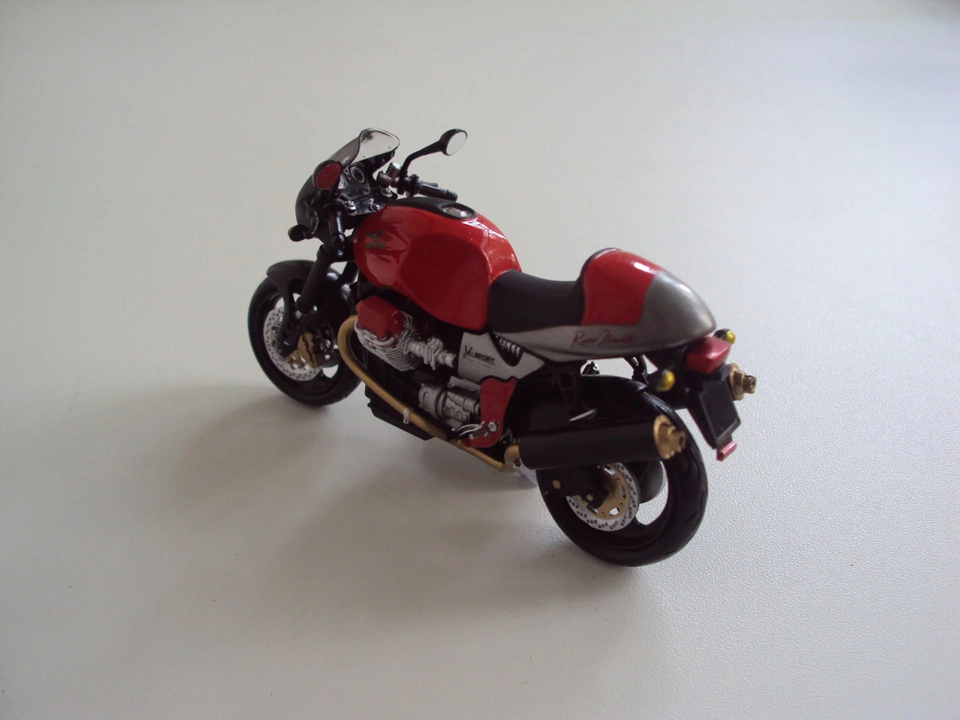 Мотоцикл MOTO GUZZI V11 SPORT - миниатюра 6