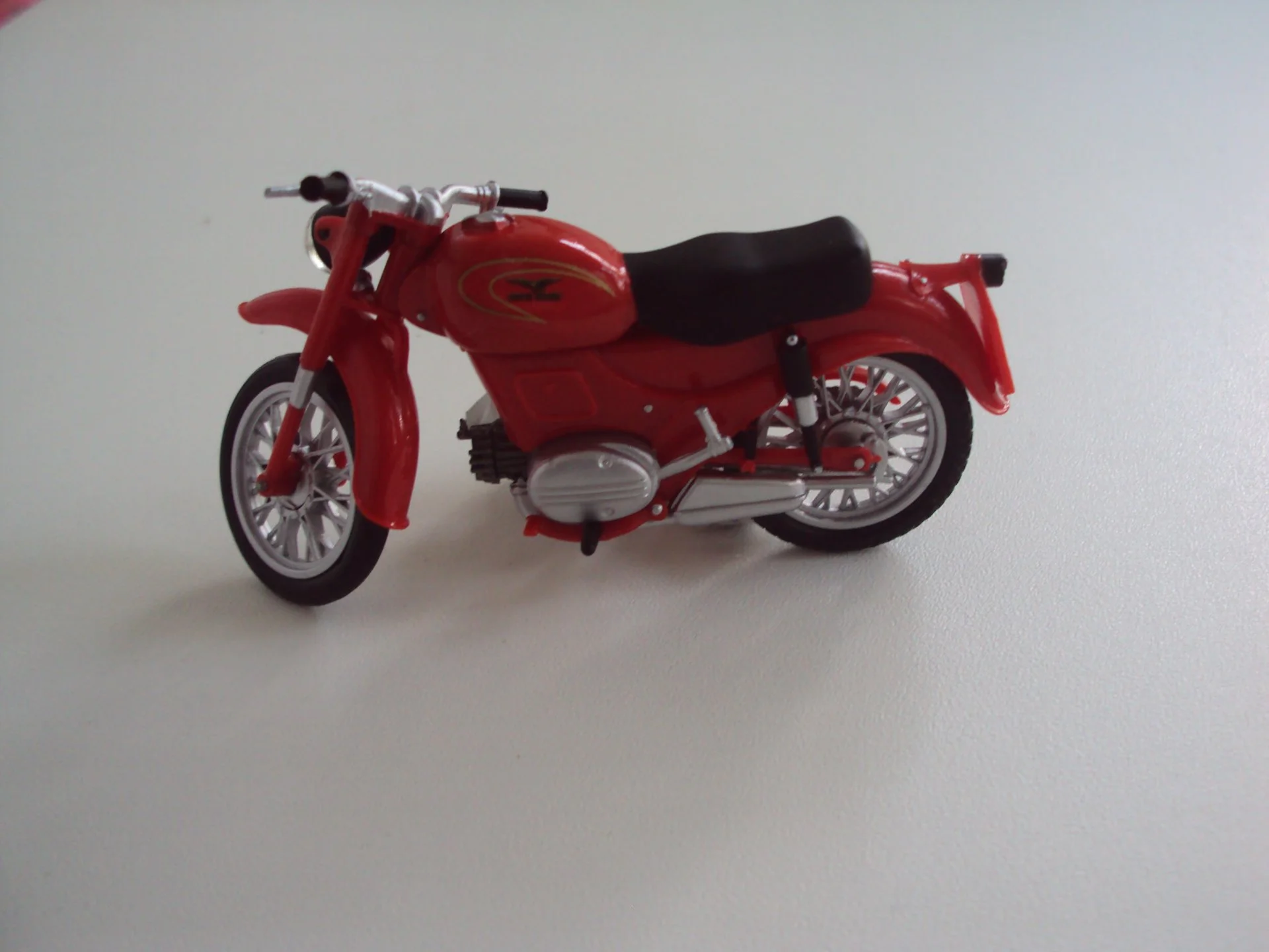 Мотоцикл MOTO GUZZI Zigolo - миниатюра 8