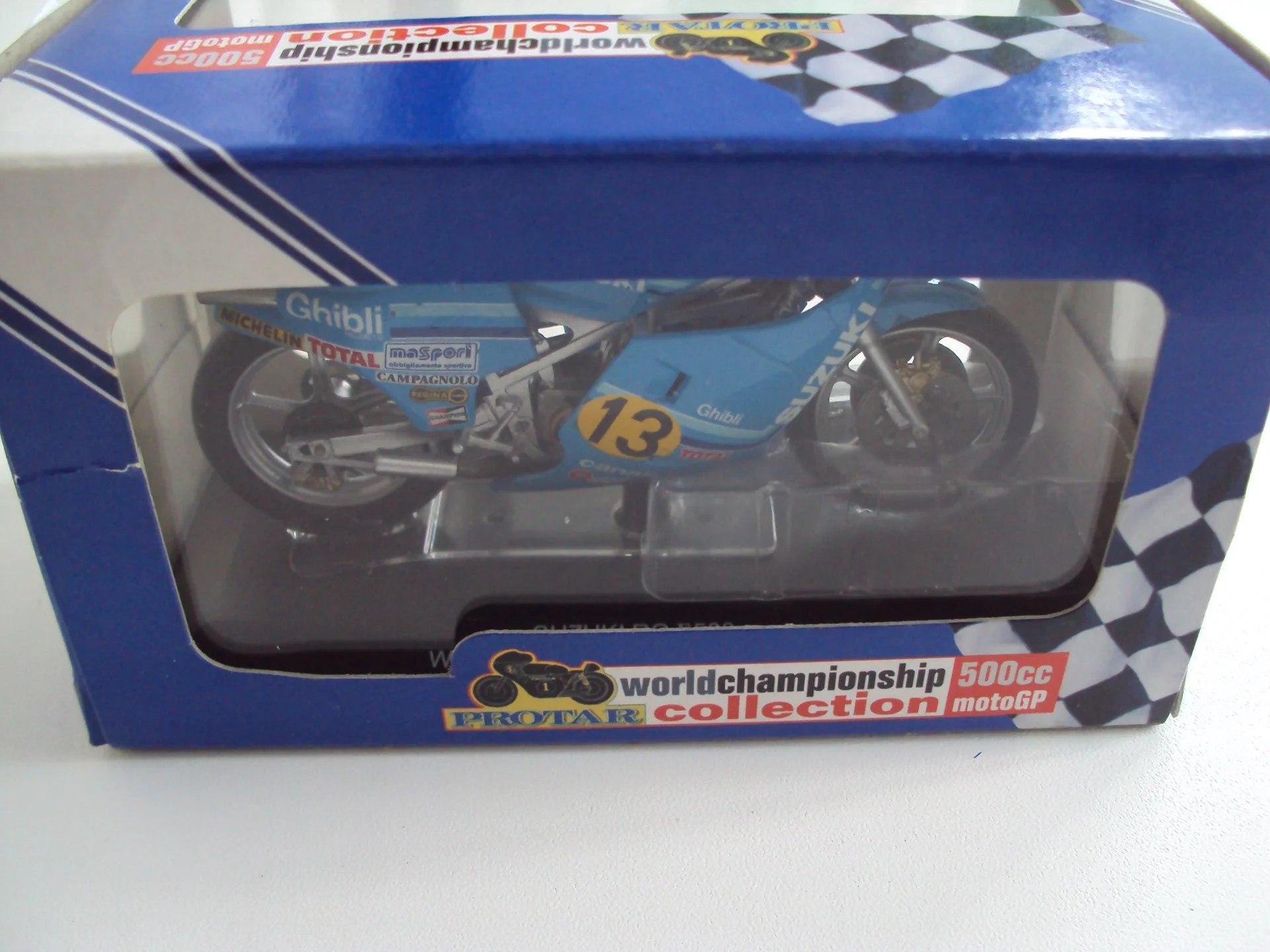Мотоцикл SUZUKI RG 500 World Champion 1982 - изображение 1
