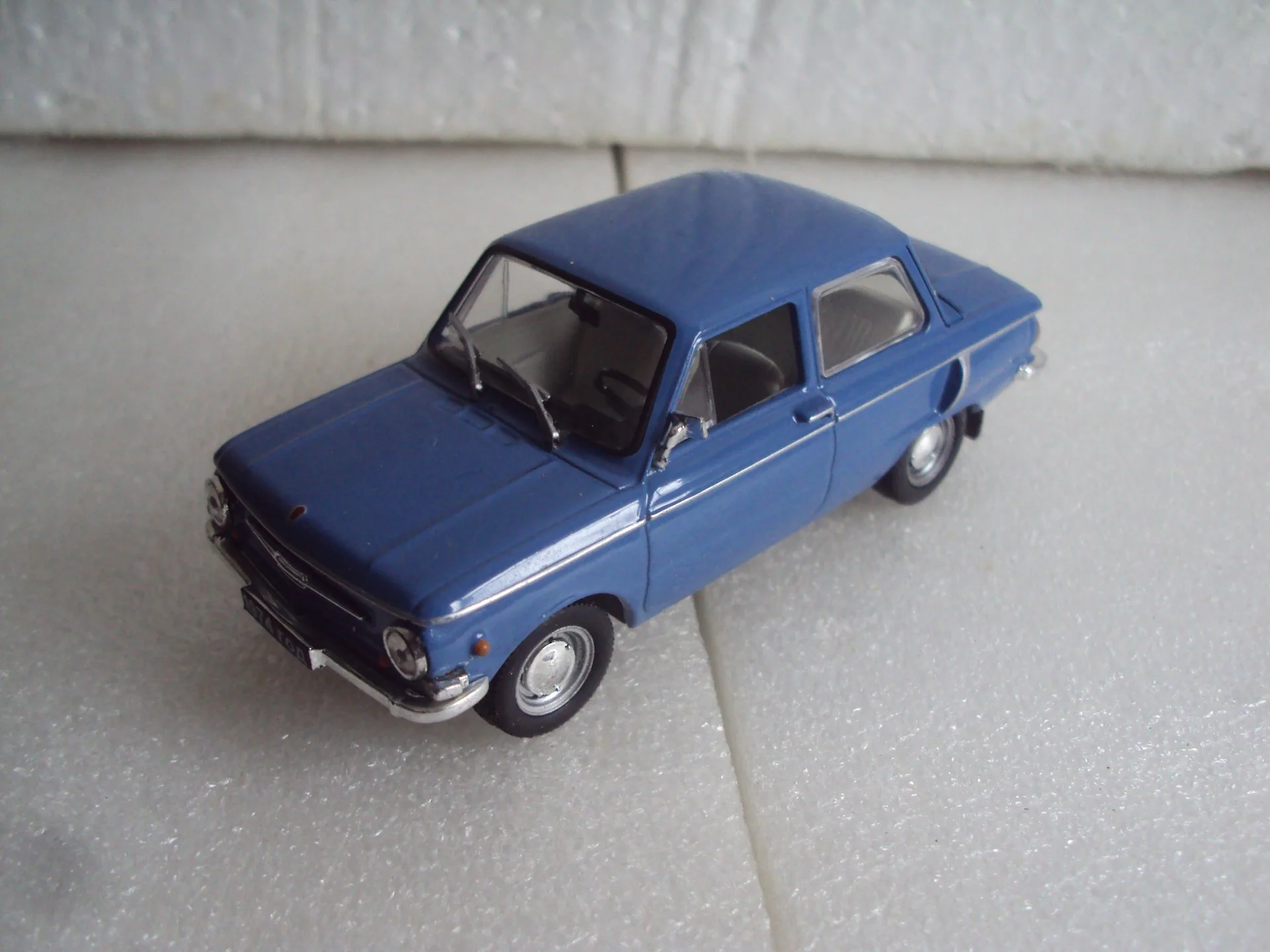 Модель Автомобиль Заз 968а Запорожец - миниатюра 2