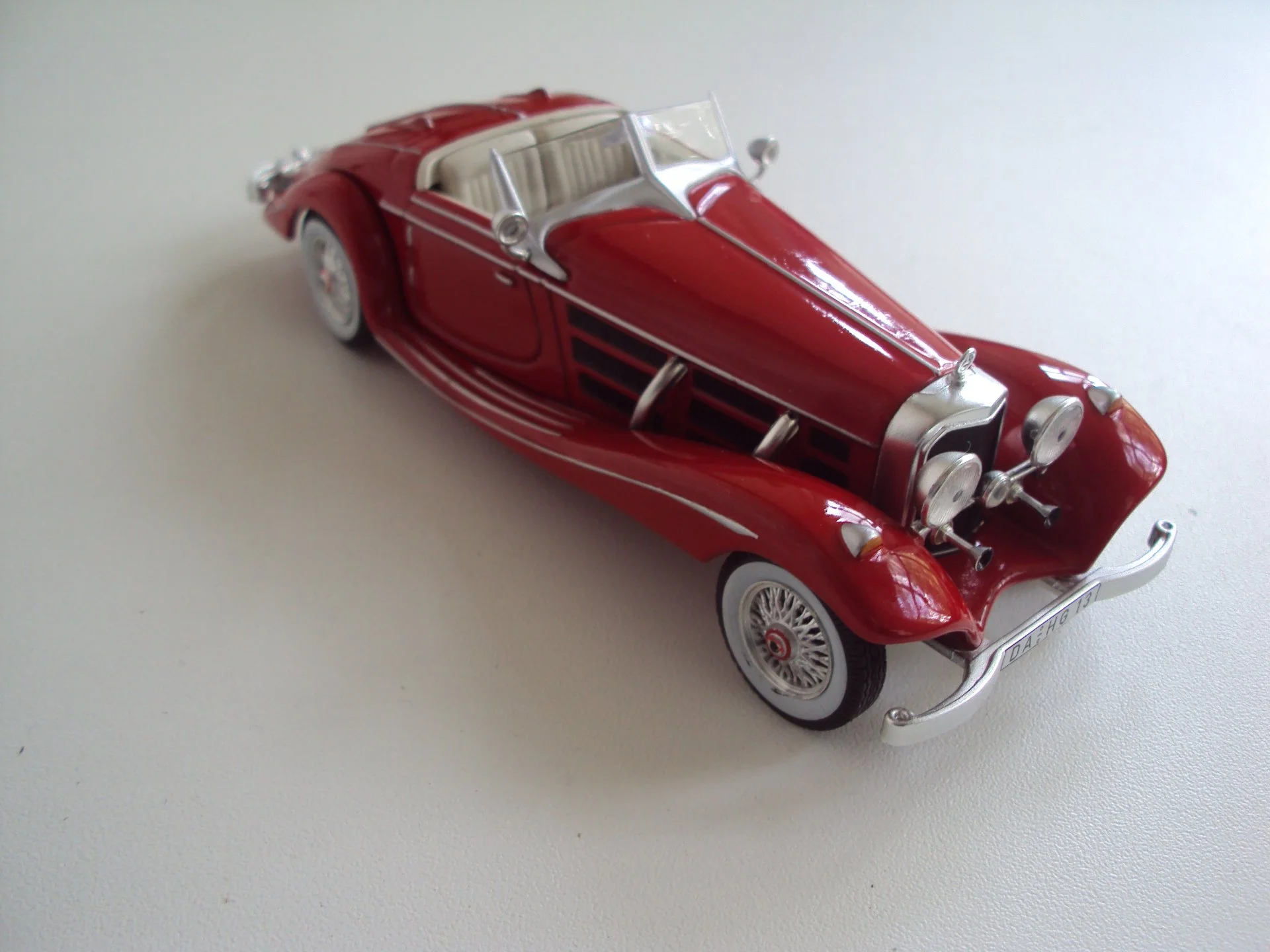 Автомобиль Mercedes Benz 540K 1936 - миниатюра 2
