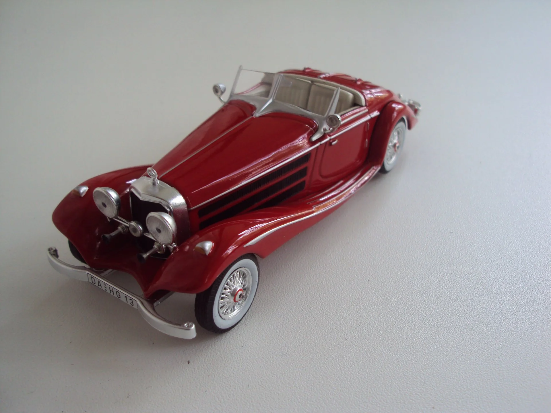 Автомобиль Mercedes Benz 540K 1936 - миниатюра 3