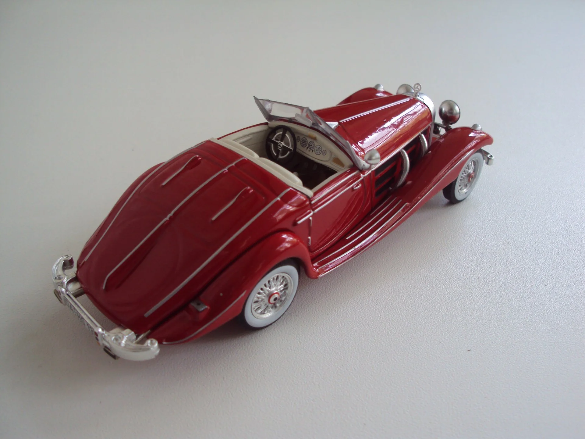 Автомобиль Mercedes Benz 540K 1936 - миниатюра 5
