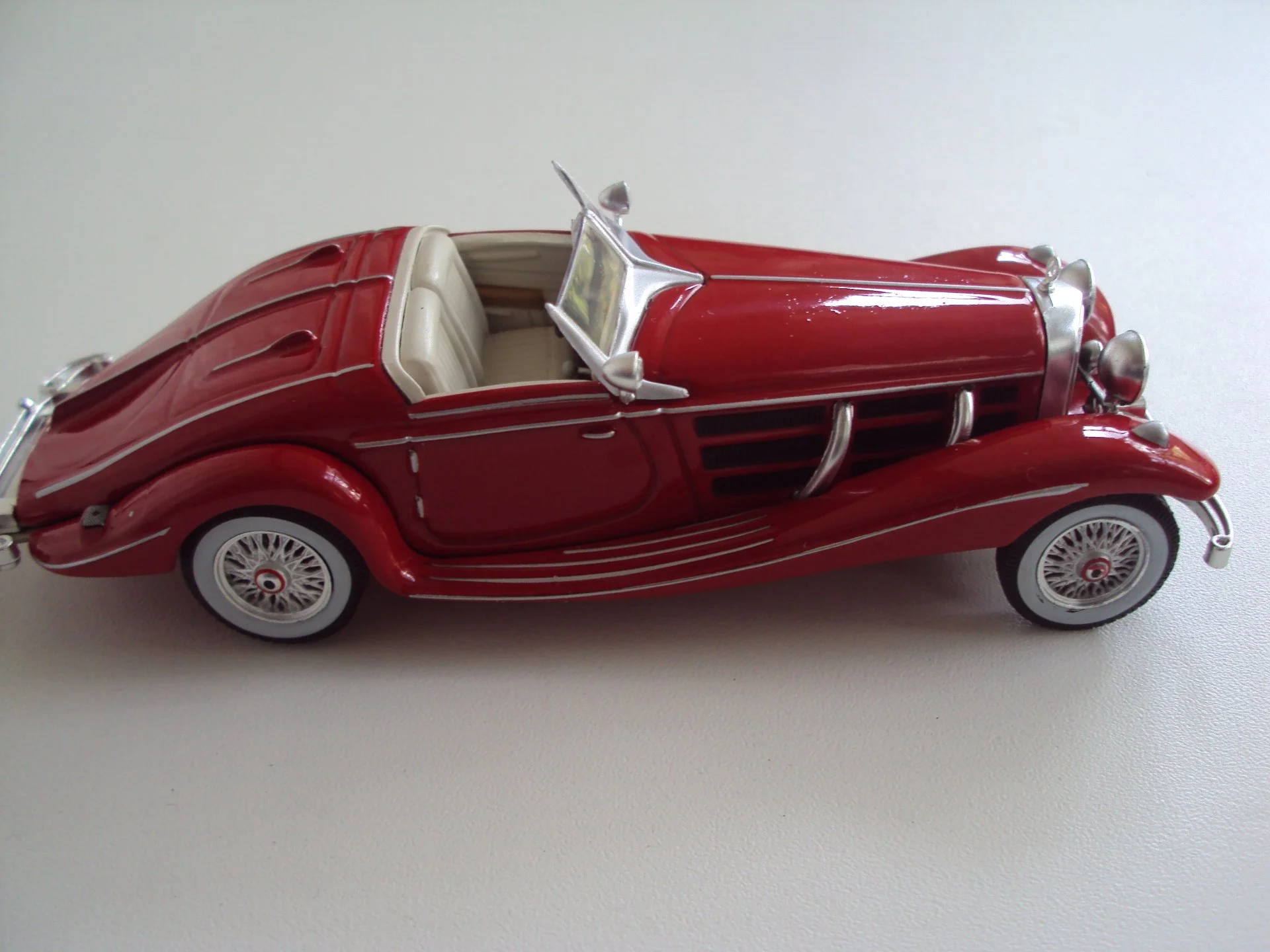 Автомобиль Mercedes Benz 540K 1936 - миниатюра 7
