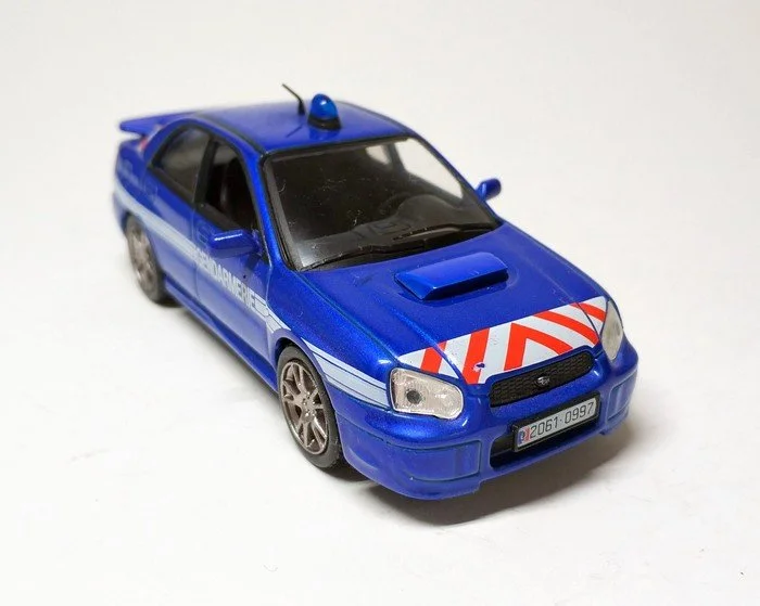 Полицейские машины мира №4 SUBARU IMPREZA - миниатюра 2