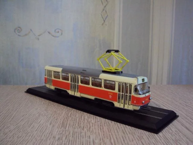 Трамвай Татра Т3(красный) 1961 г - миниатюра 4