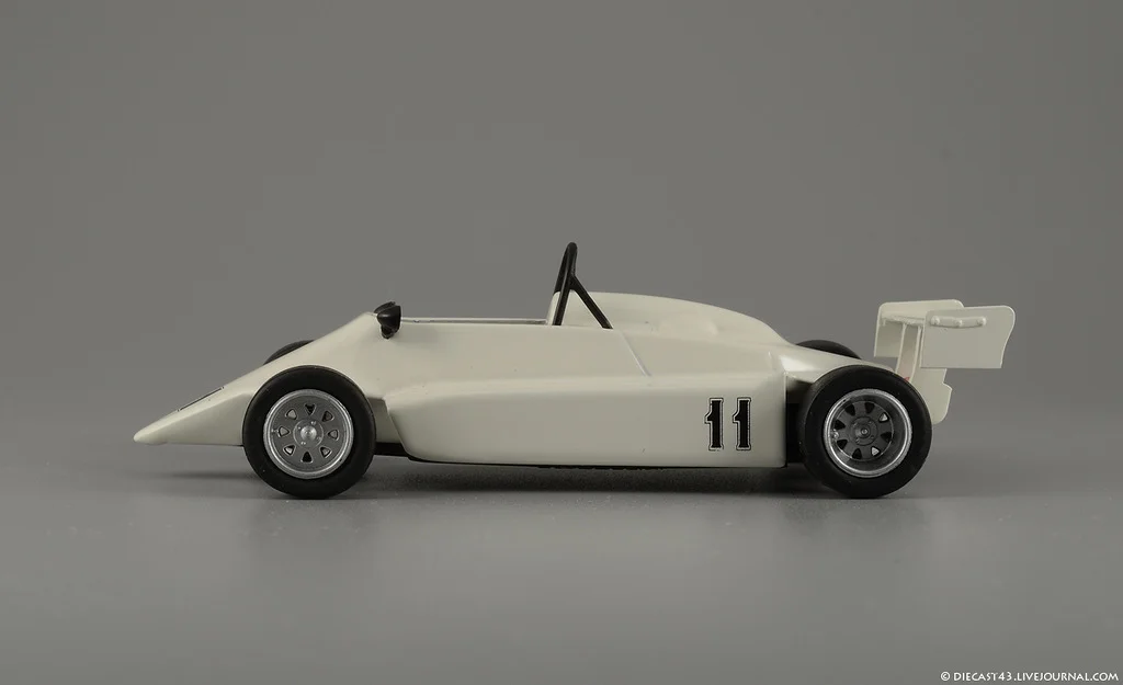 Автолегенды ссср №127 Эстония-21М - миниатюра 5