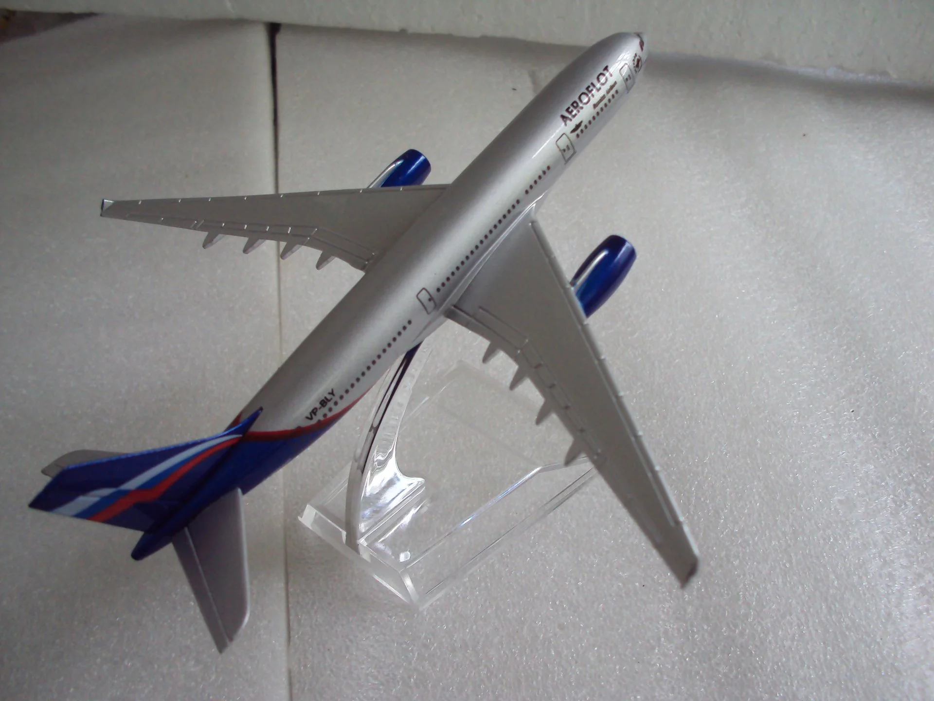 Модель самолёта Air Аэрофлот Российские Авиалинии - миниатюра 4