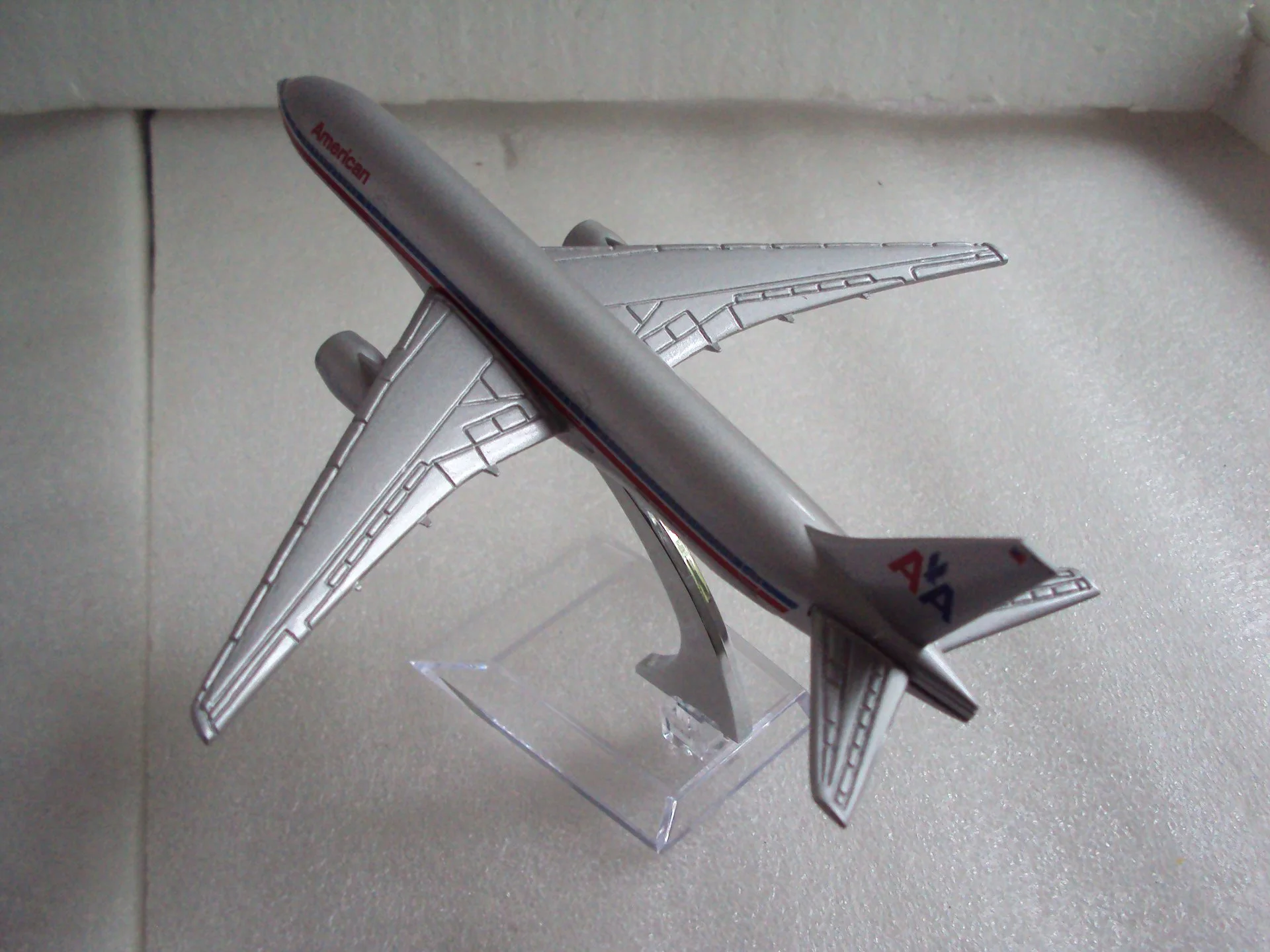 Модель самолёта American Airlines Boeing 777 - миниатюра 3