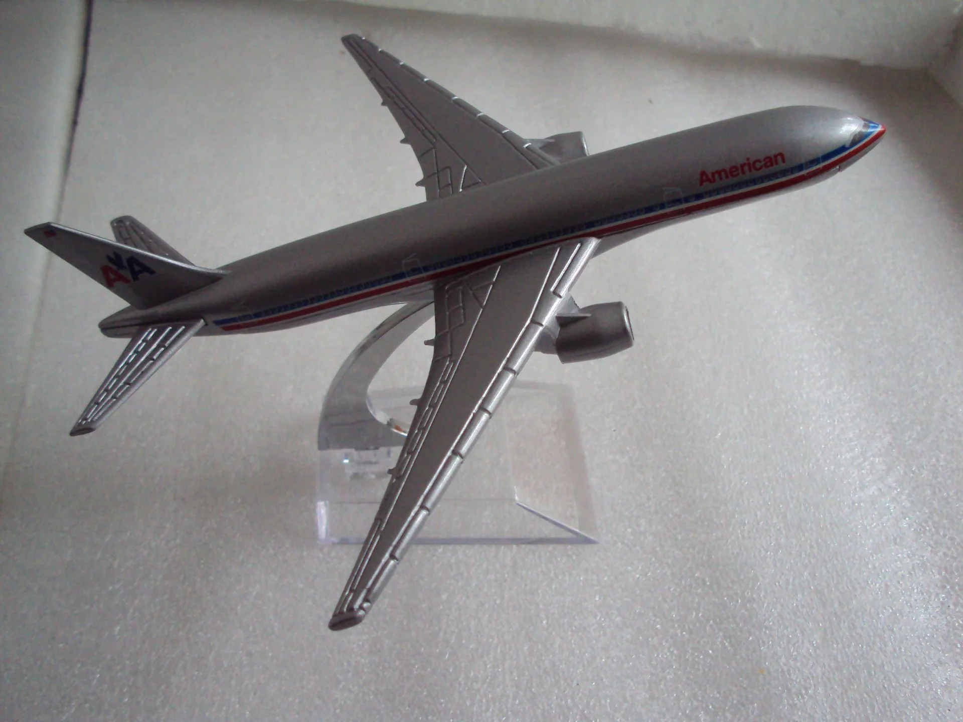 Модель самолёта American Airlines Boeing 777 - миниатюра 6