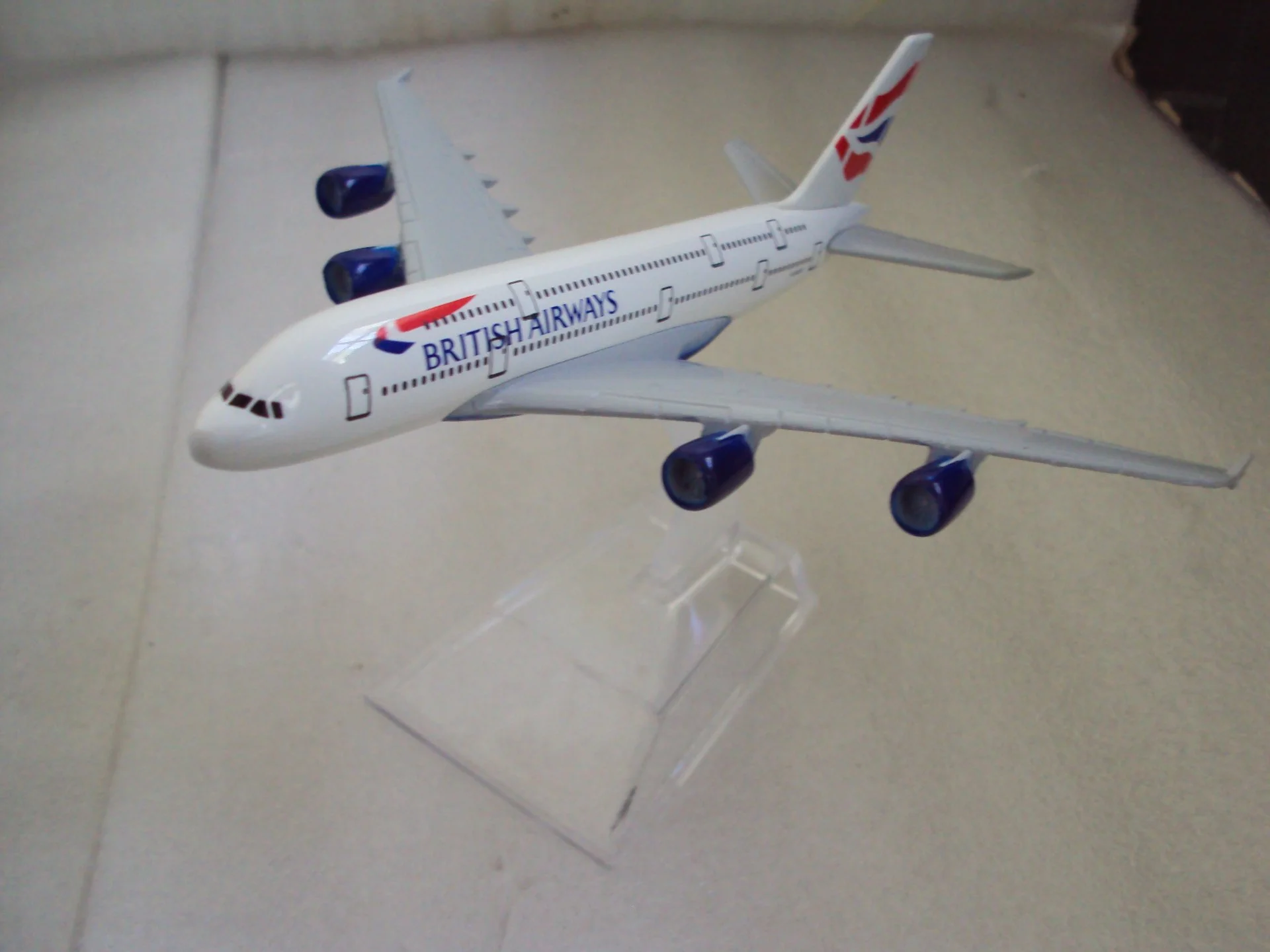 Модель самолёта BRITISH AIRWAYS A380 - миниатюра 2
