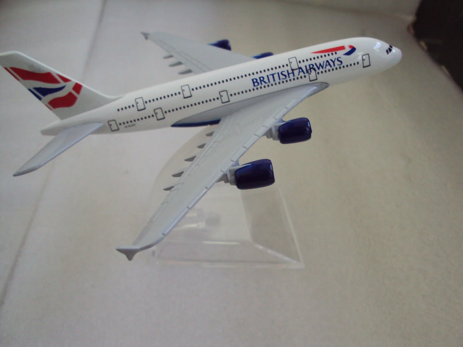 Модель самолёта BRITISH AIRWAYS A380 - миниатюра 6