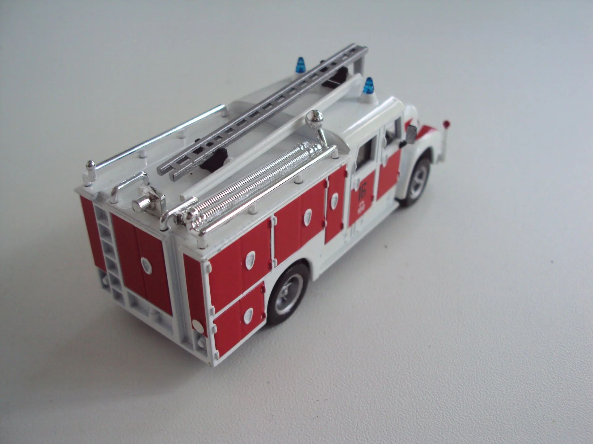 Автомобиль 1973 Autopompe lnternational 1627 Wasterlain Belgium - миниатюра 5