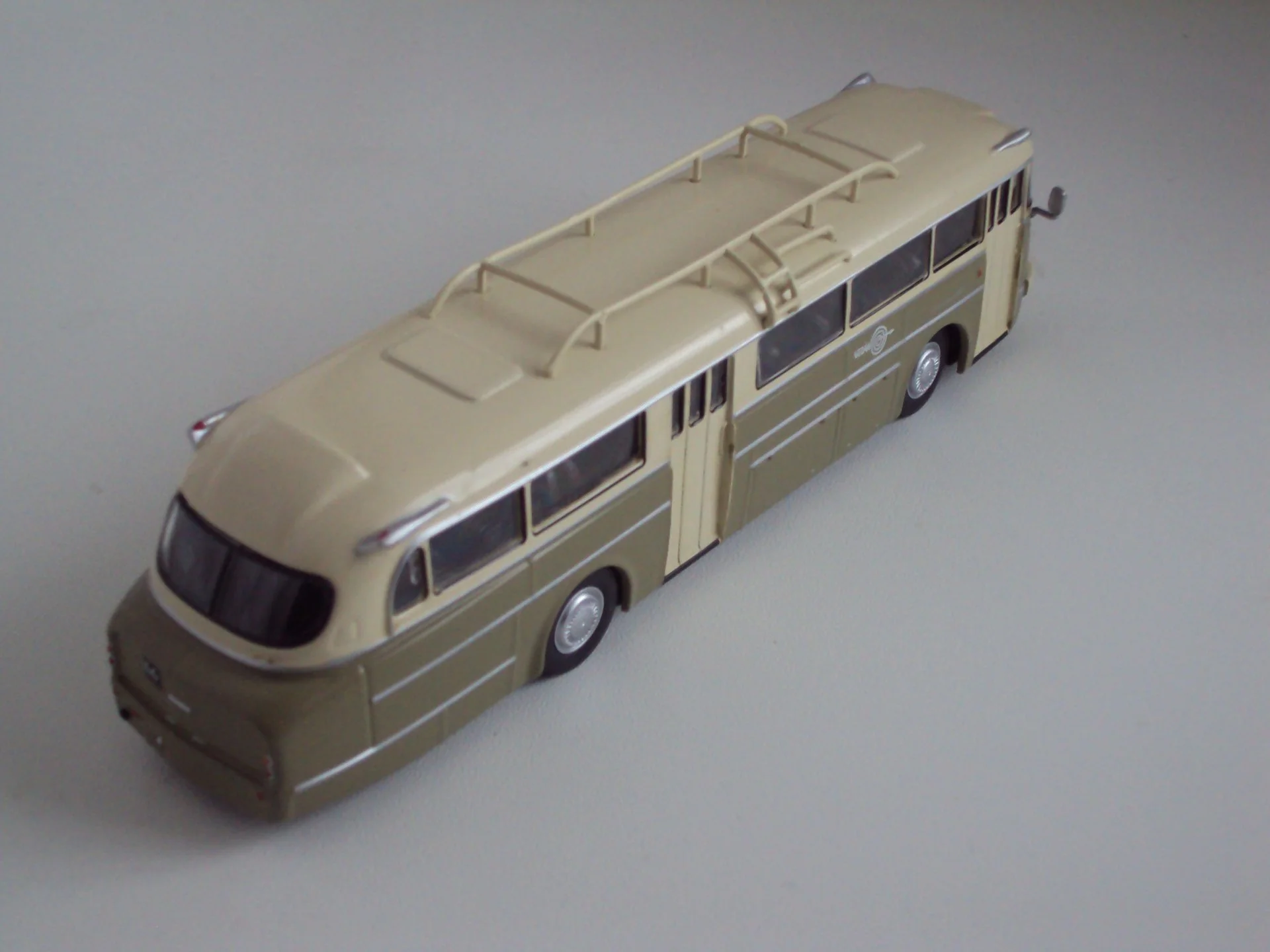 Автобус IKARUS 66 1955. EDITION ATLAS - миниатюра 6