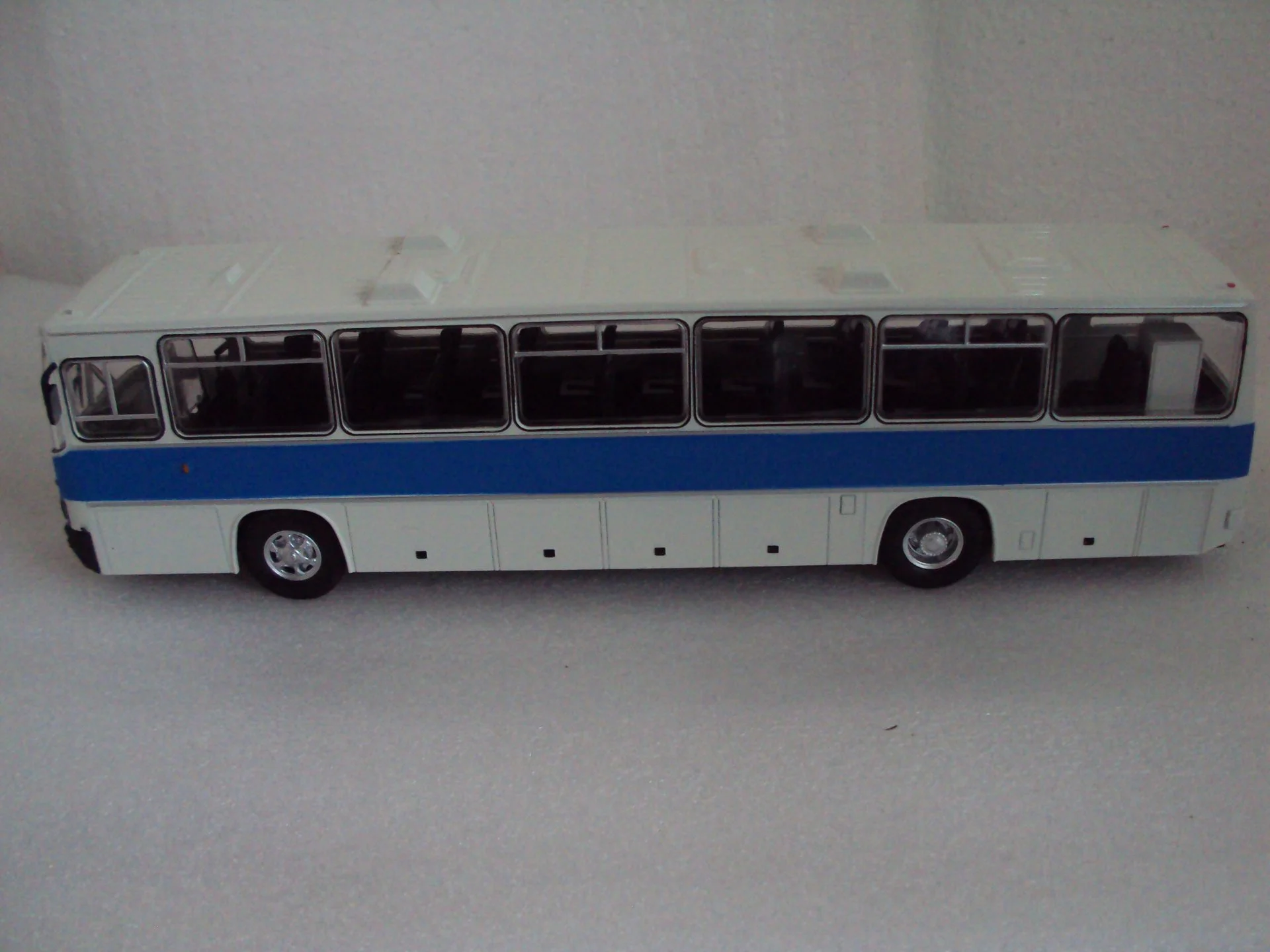Автобус Икарус-250.59 - миниатюра 6