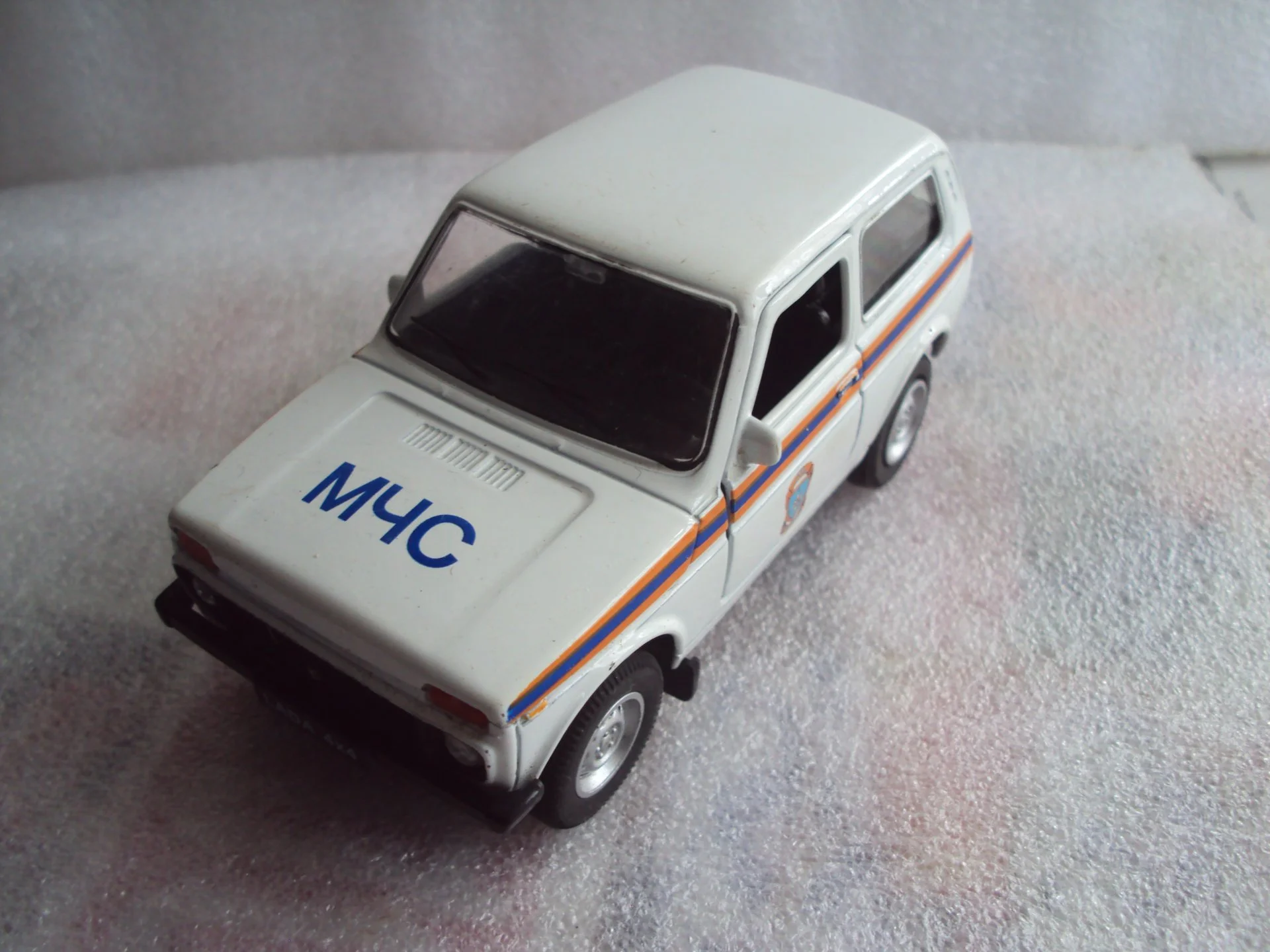 Автомобиль МЧС - изображение 1