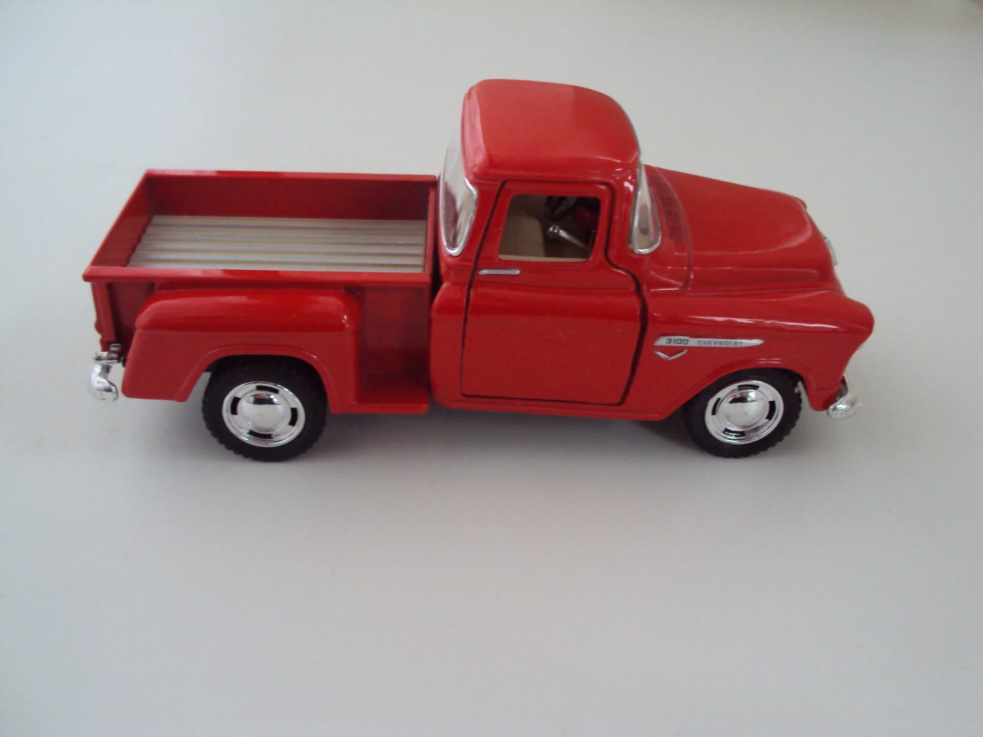 Автомобиль CHEVROLET - миниатюра 6