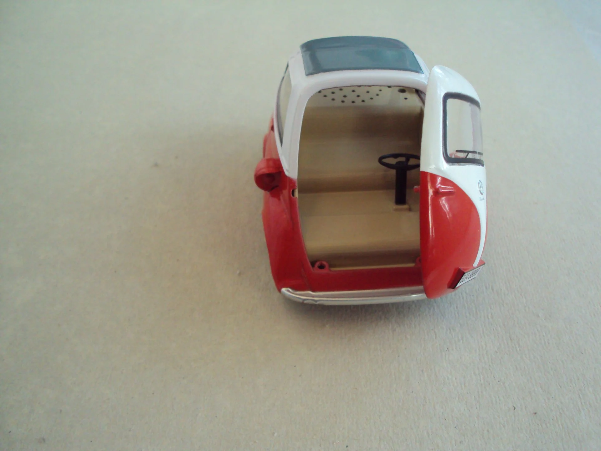 Автомобиль ISETTA 250 - миниатюра 6