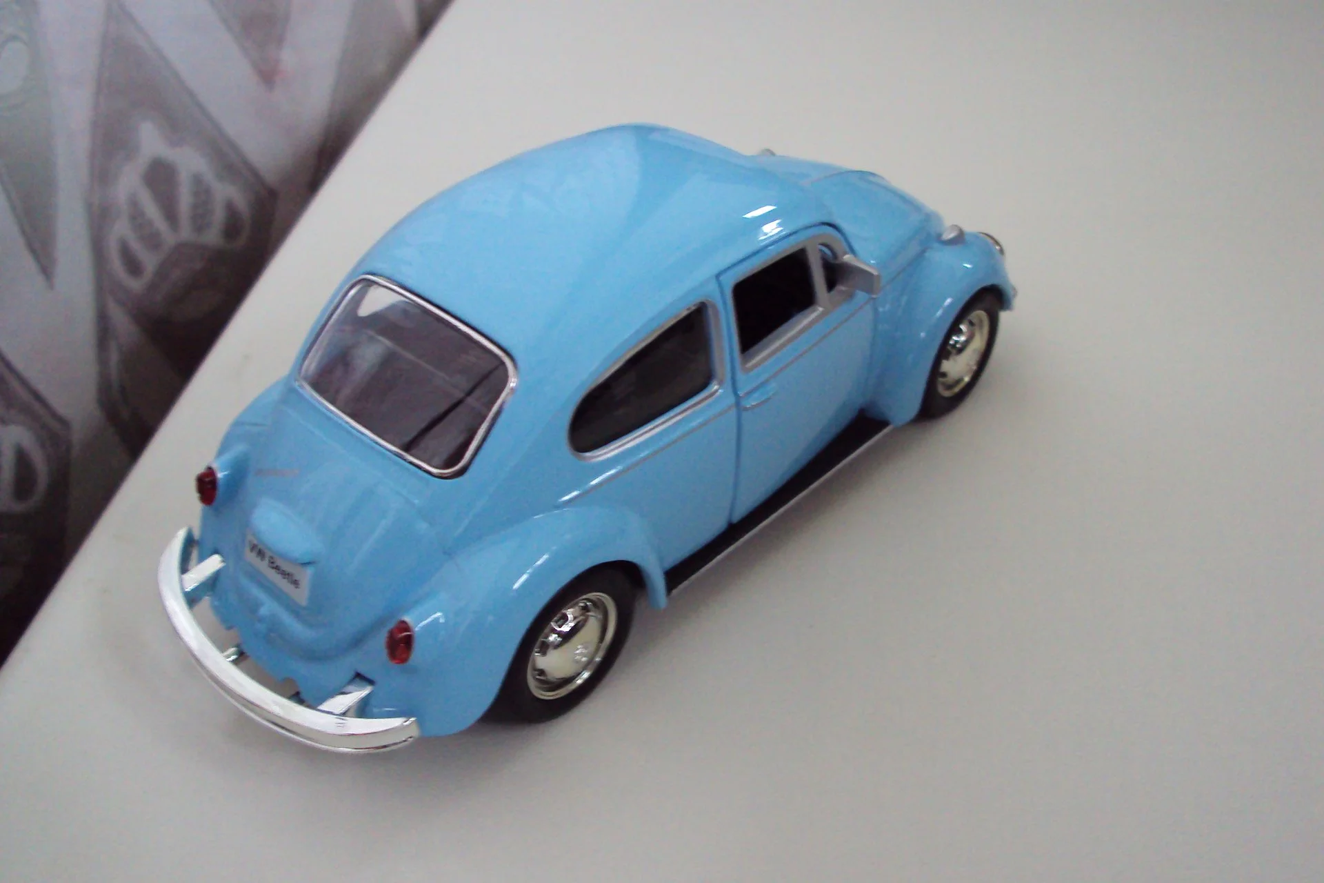 Автомобиль Volkswagen Vw Жук - миниатюра 4