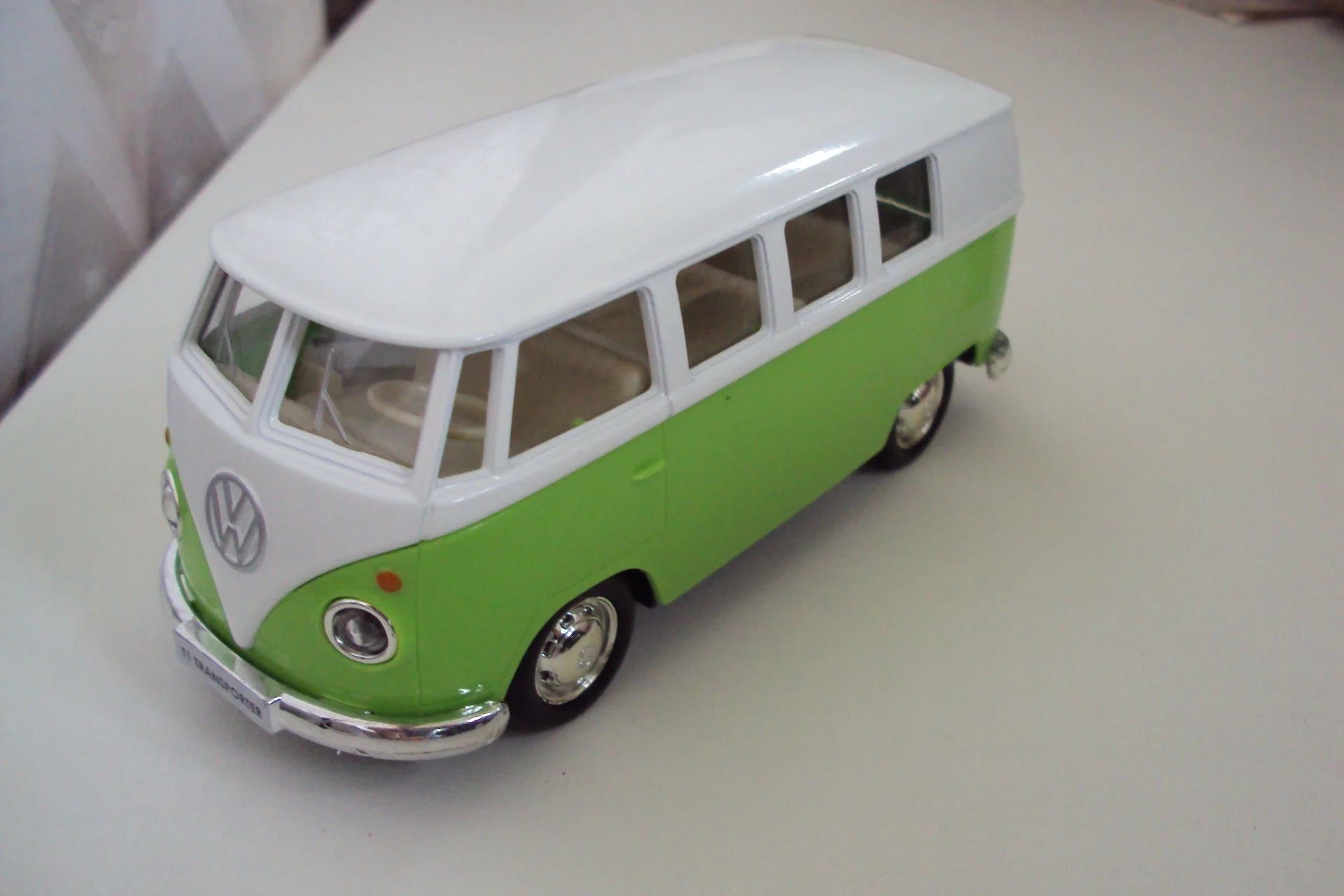 Автомобиль Wolkswagen T1 - миниатюра 2