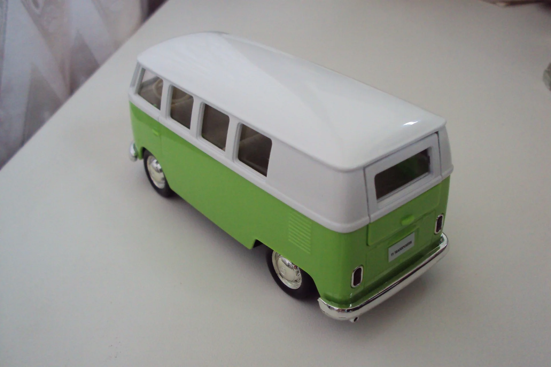 Автомобиль Wolkswagen T1 - миниатюра 3