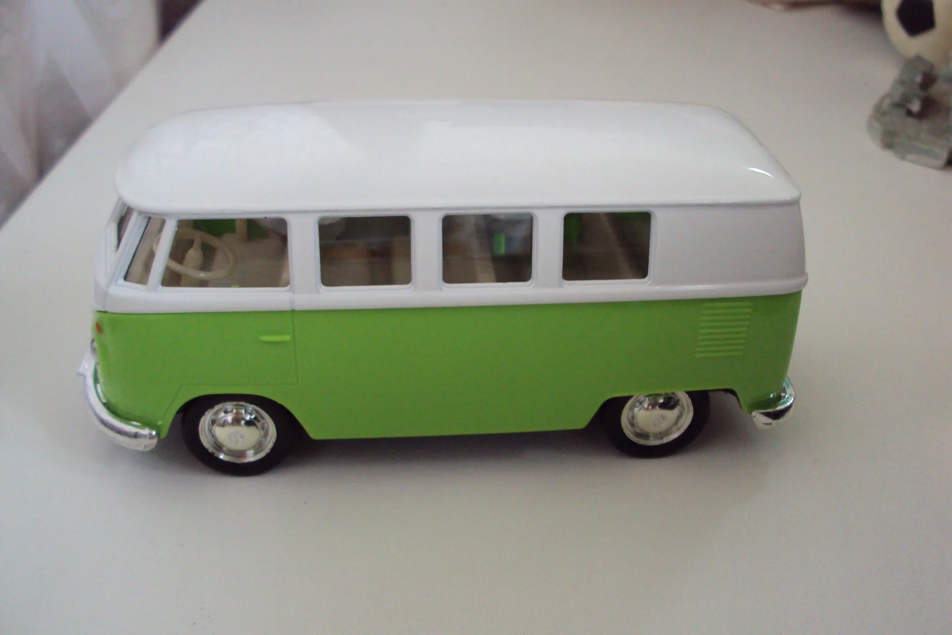 Автомобиль Wolkswagen T1 - миниатюра 5