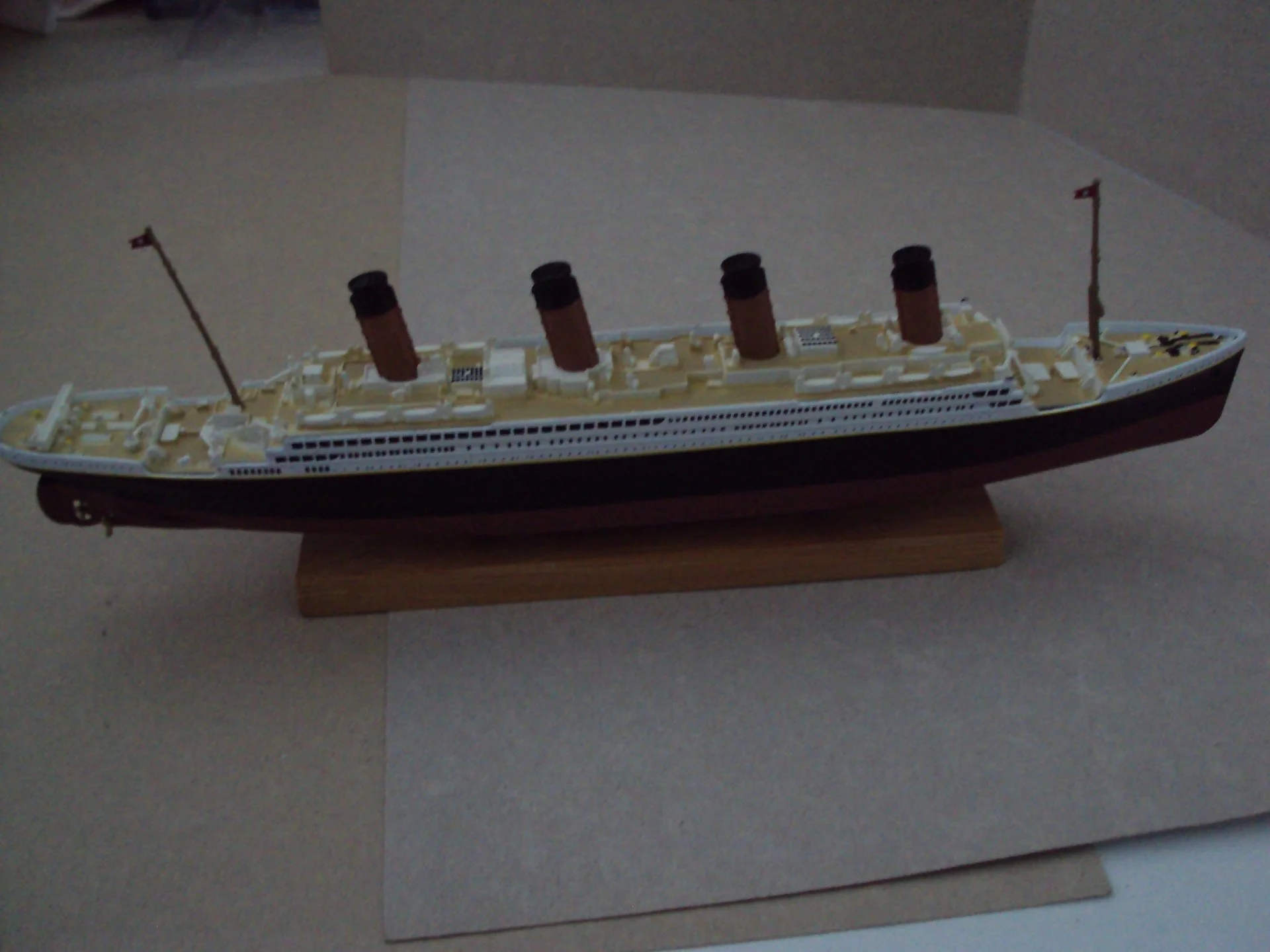 Модель Британский трансатлантический лайнер RMS TITANIK 1912 г - миниатюра 5