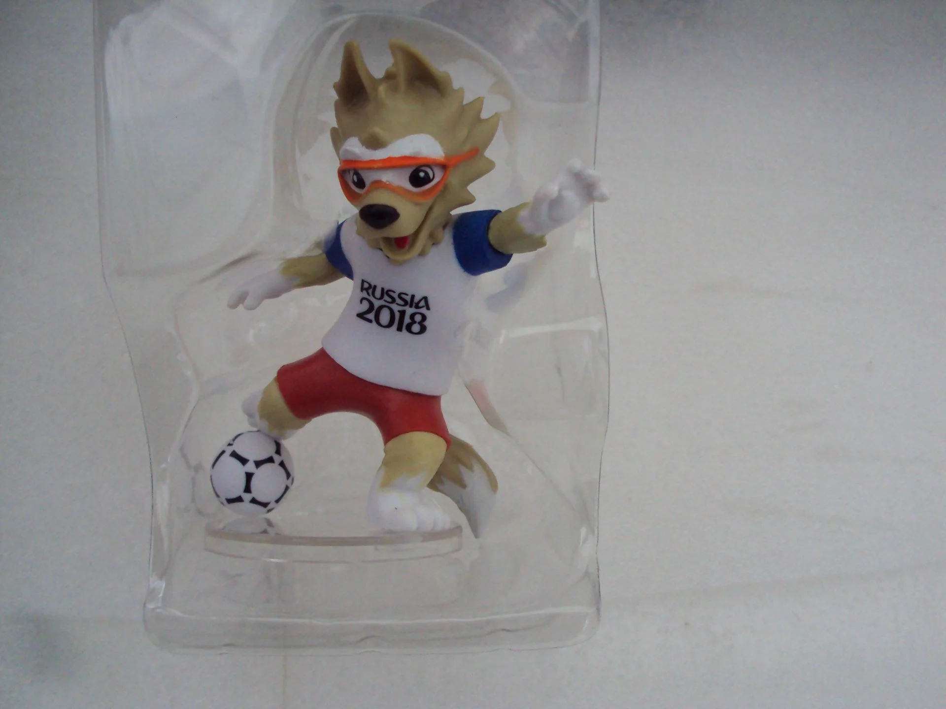 Фигурка Волк Забивака FIFA 2018 - миниатюра 2