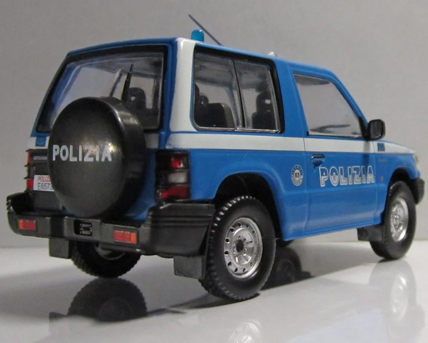 Полицейские машины мира спец.выпуск №4 MITSUBISHI PAJERO Полиция италии - миниатюра 4