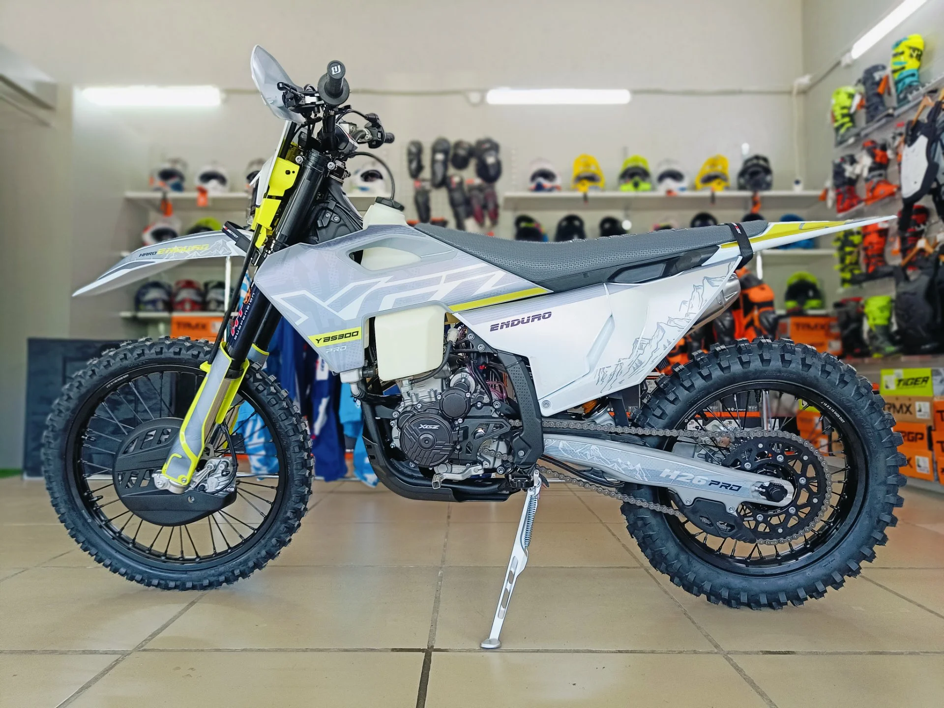 Мотоцикл XGZ H26PRO-YBS300PRO - миниатюра 3