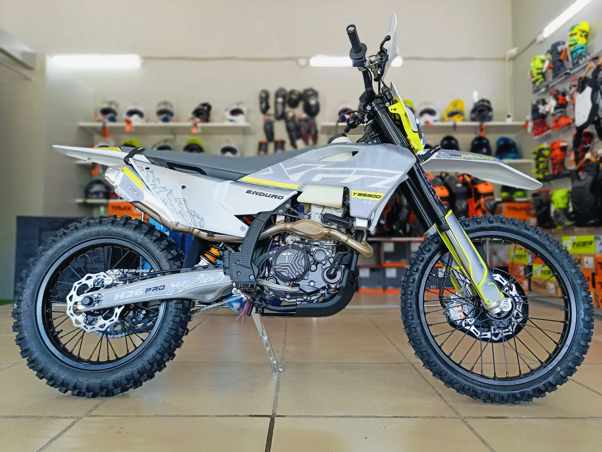 Мотоцикл XGZ H26PRO-YBS300PRO - миниатюра 4