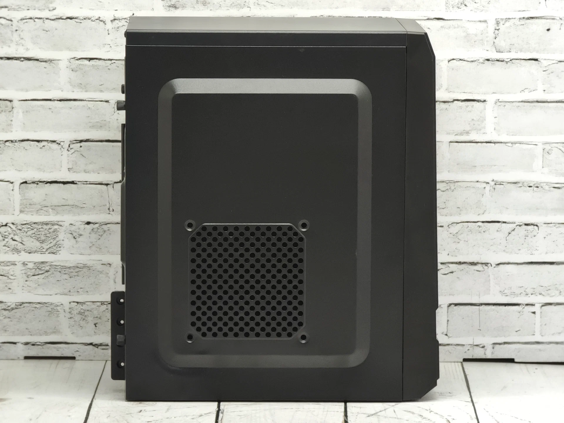 Корпус mATX Yiwu б/у - миниатюра 3