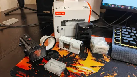 Экшн-камера Sony HDR-AS300