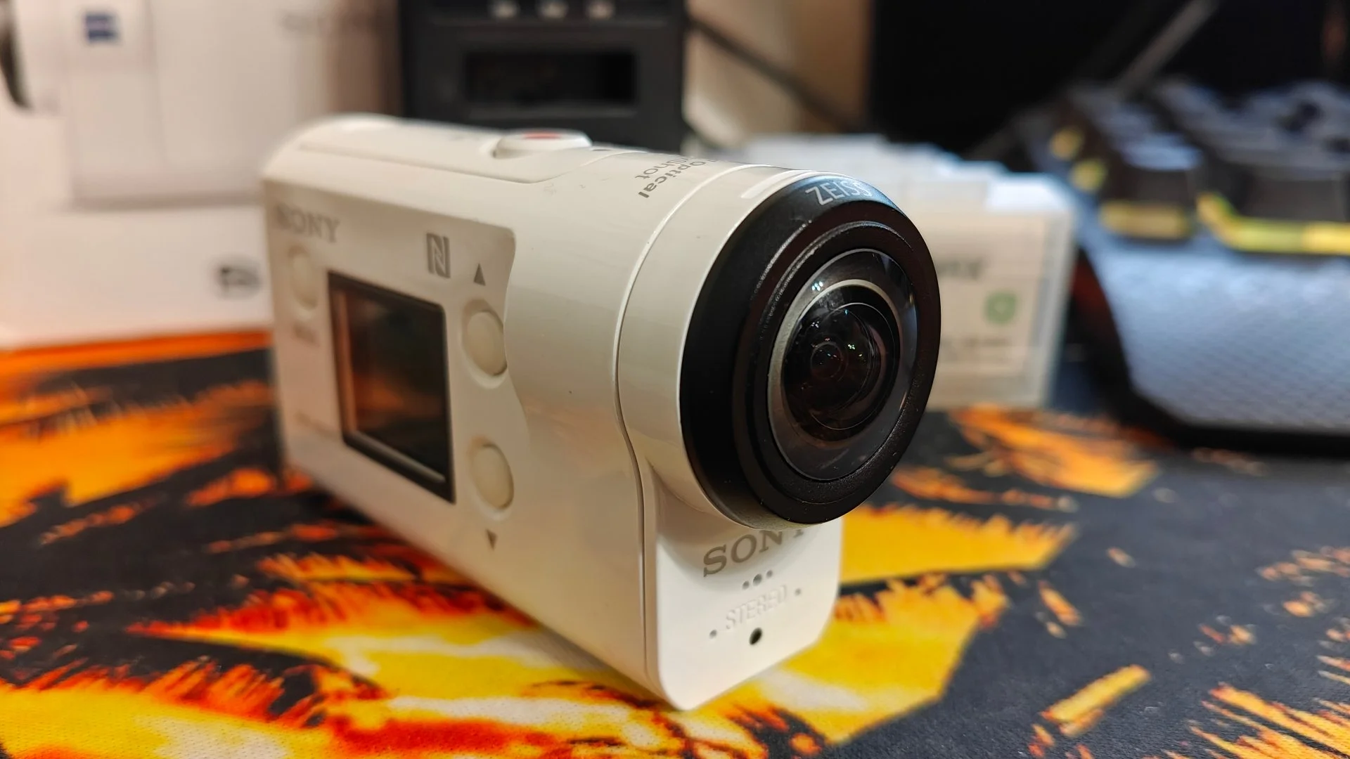 Экшн-камера Sony HDR-AS300 - миниатюра 3
