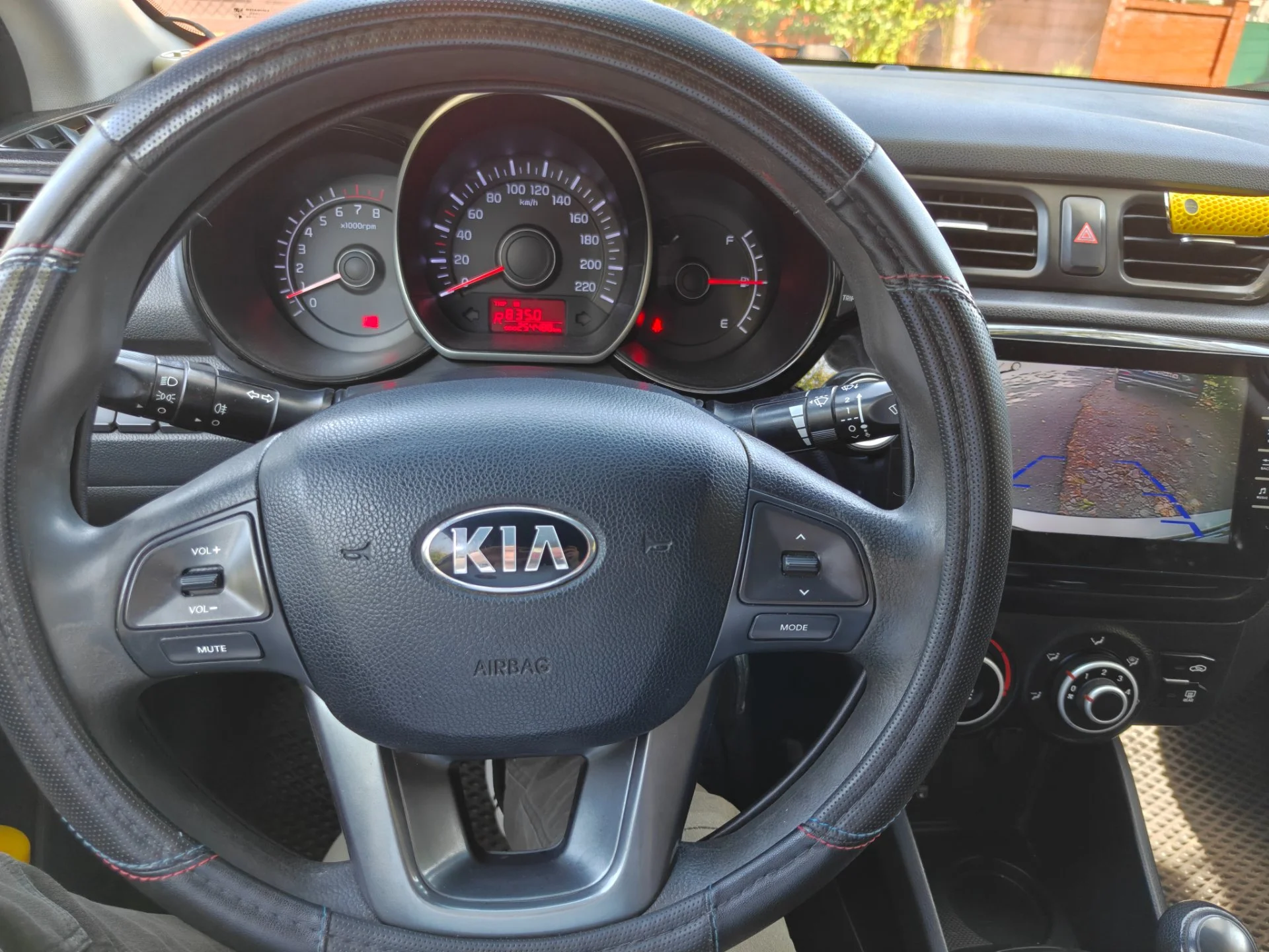 Kia rio 3 2013 1.4 автомат - миниатюра 6
