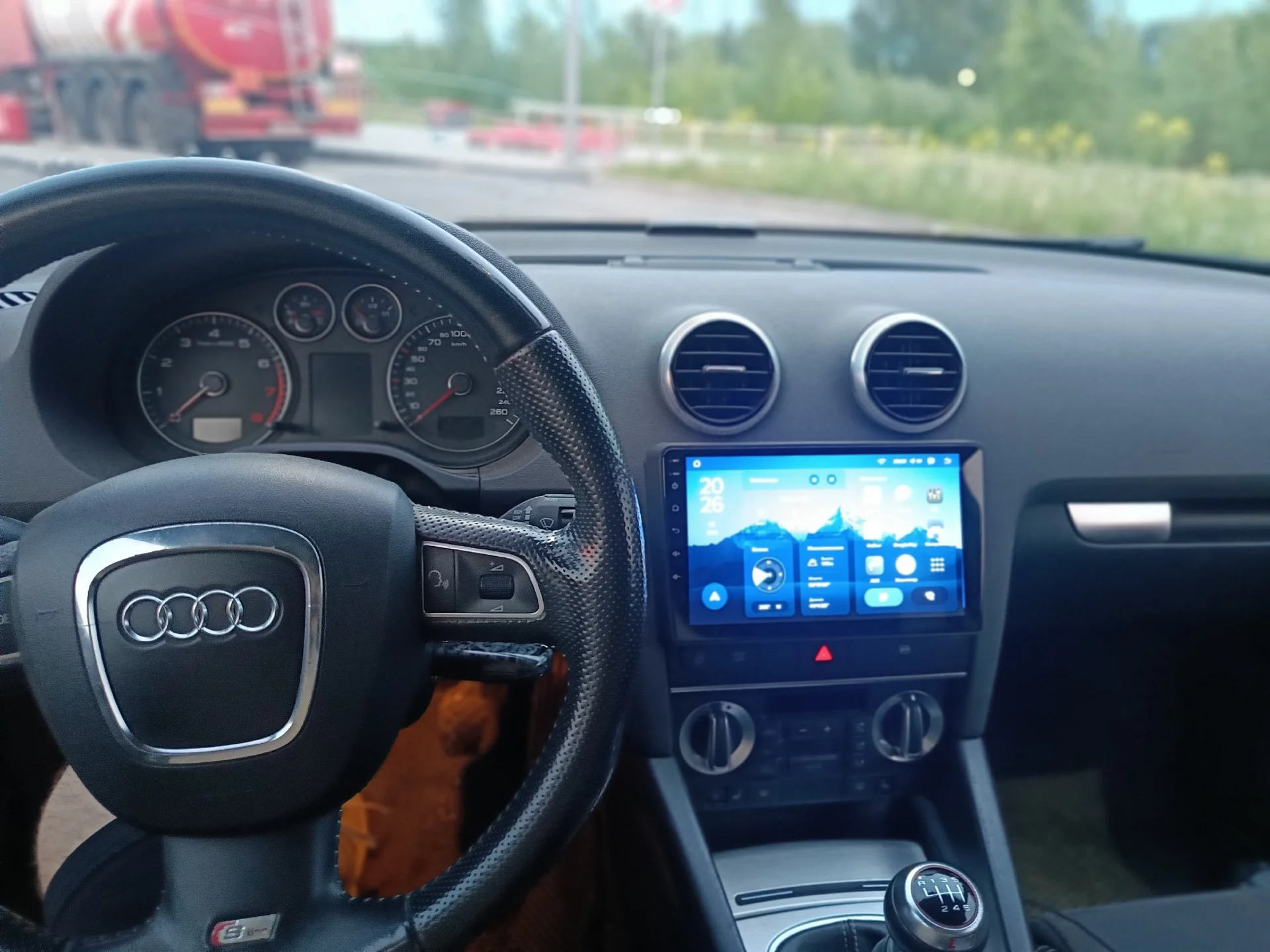 Автомобиль Audi a3 - миниатюра 6