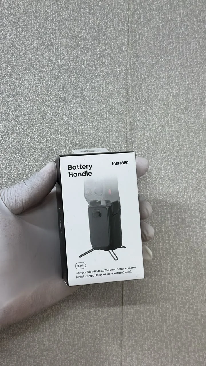 Insta360 Luna Ultra Starter Combo Black - миниатюра 2