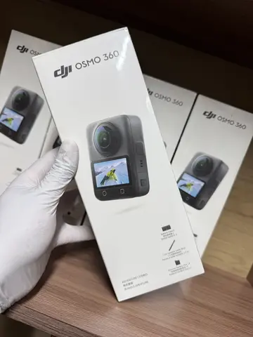DJI Osmo 360 Adventure Combo