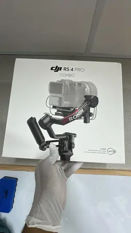 DJI Ronin RS 4 Pro Combo