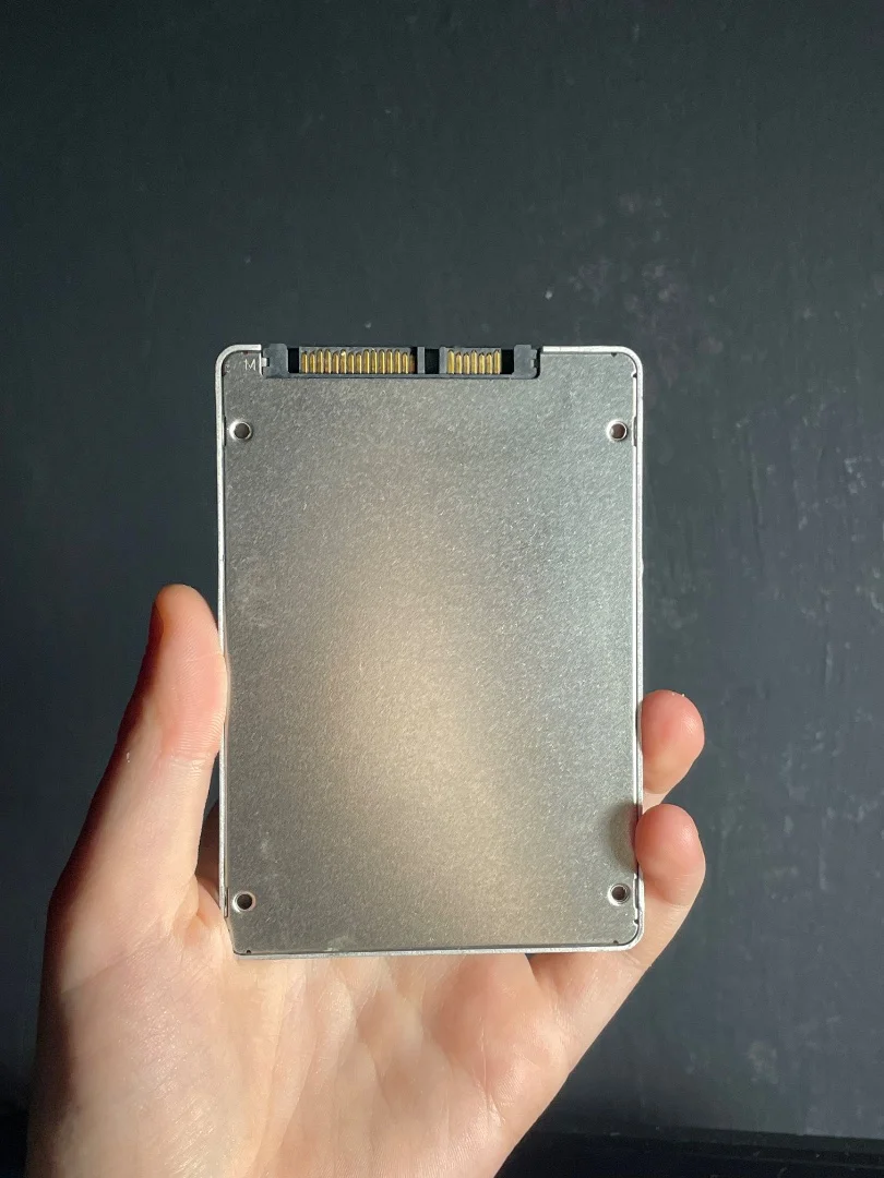 Dell EMC Enterprise 480GB SATA 2.5" (0J1TYJ) - миниатюра 3