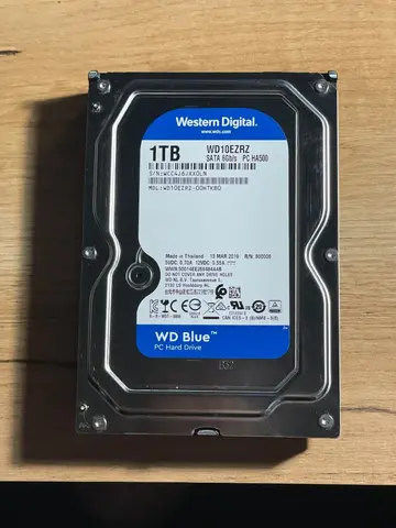 Western Digital Blue 1TB (WD10ezrz-00htkb0)