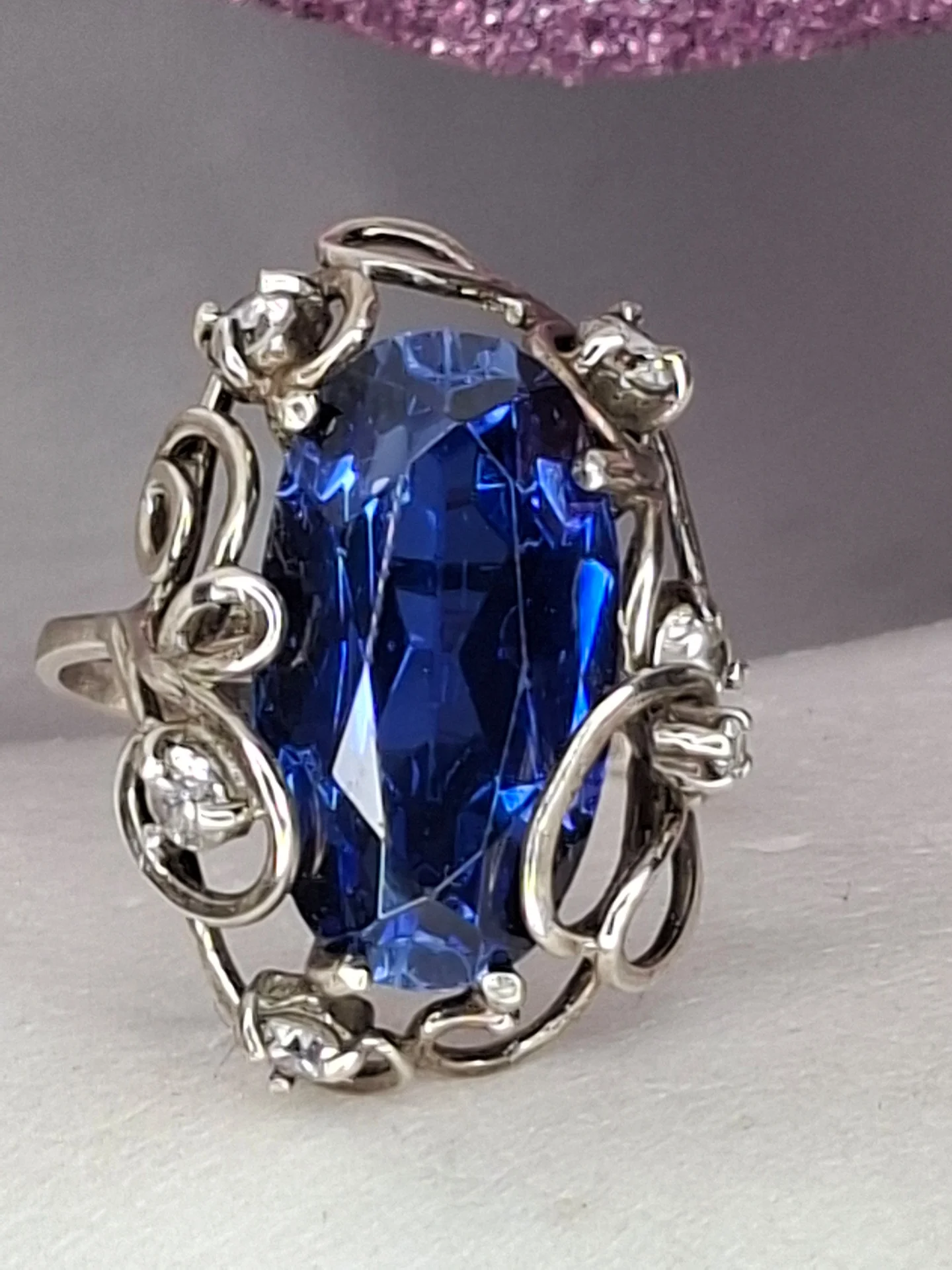 Серебряное кольцо
вставка синт.сапфир
👑925 проба - миниатюра 2