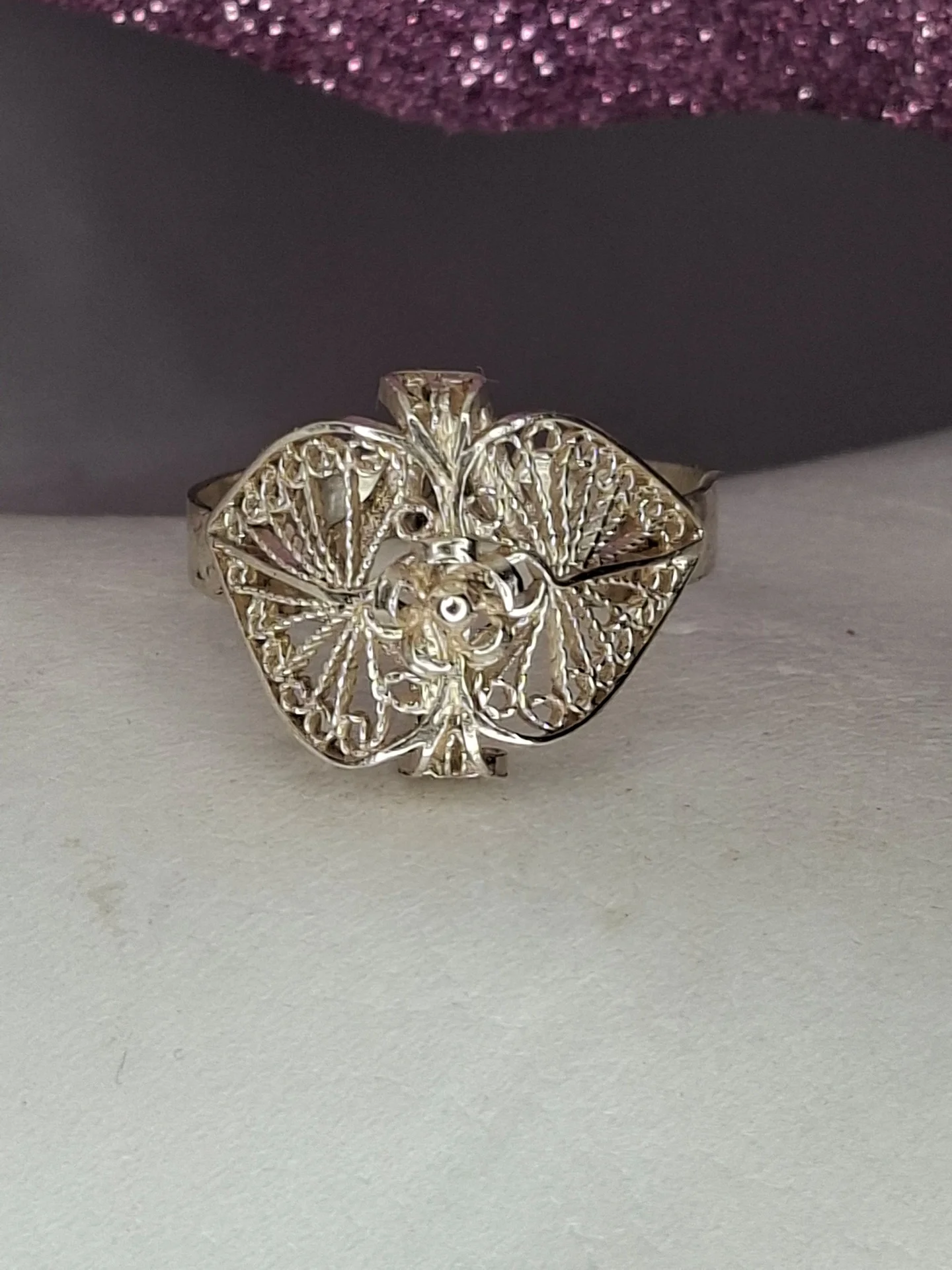 Серебряное кольцо
Птичка
зернь филигрань 925 проб - миниатюра 3
