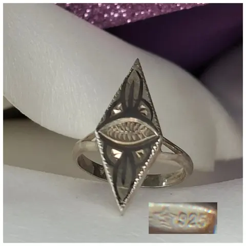 Серебряное кольцо
Ромб
☆925 проба