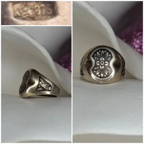 Кольцо-печатка серебро
Цветы
☆875 проба