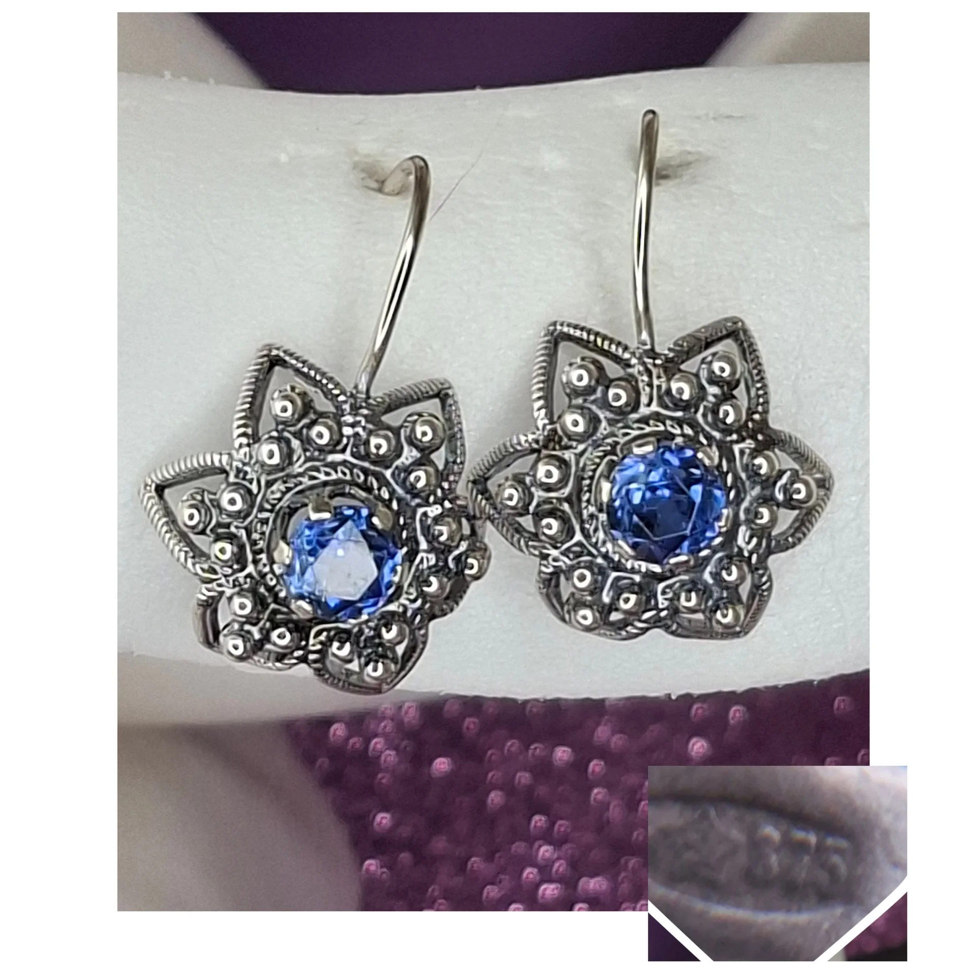 Серебряный комплект
вставка синт.корунд
☆875 проба - миниатюра 2