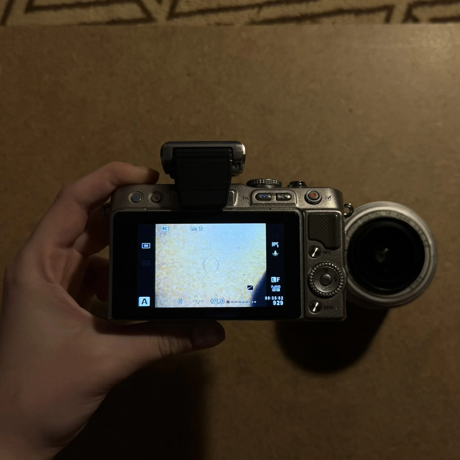 Беззеркальная камера Olympus E-PL3 - миниатюра 3