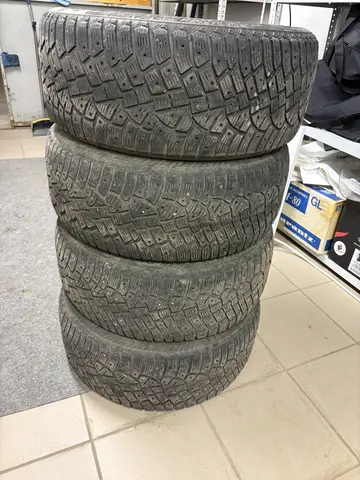 Зимняя резина Continental IceContact 2 215/55/16
